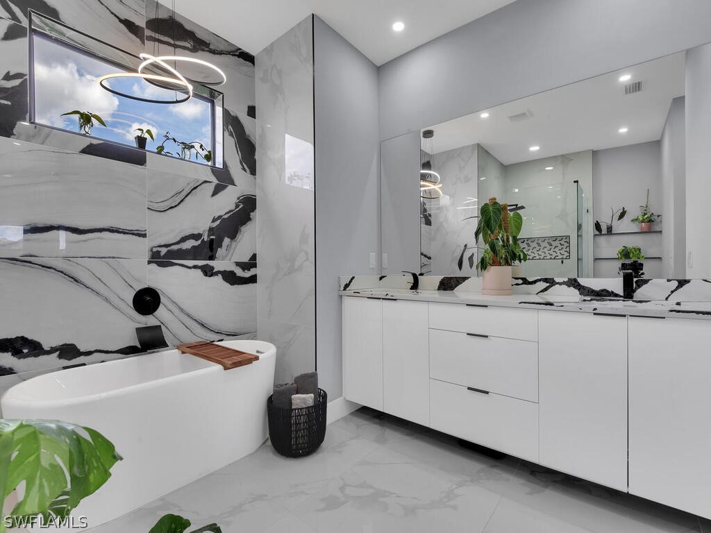 130 NW 13th ST