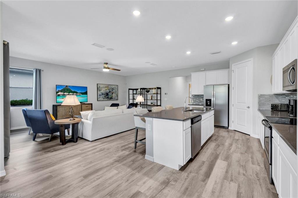 16216 Palmetto ST