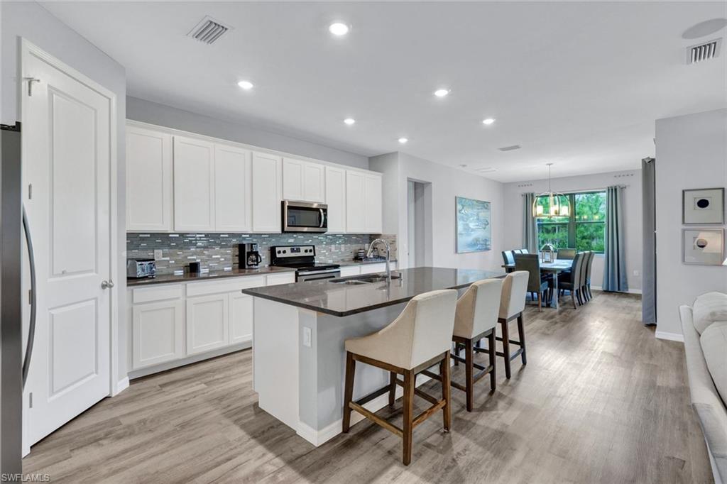 16216 Palmetto ST