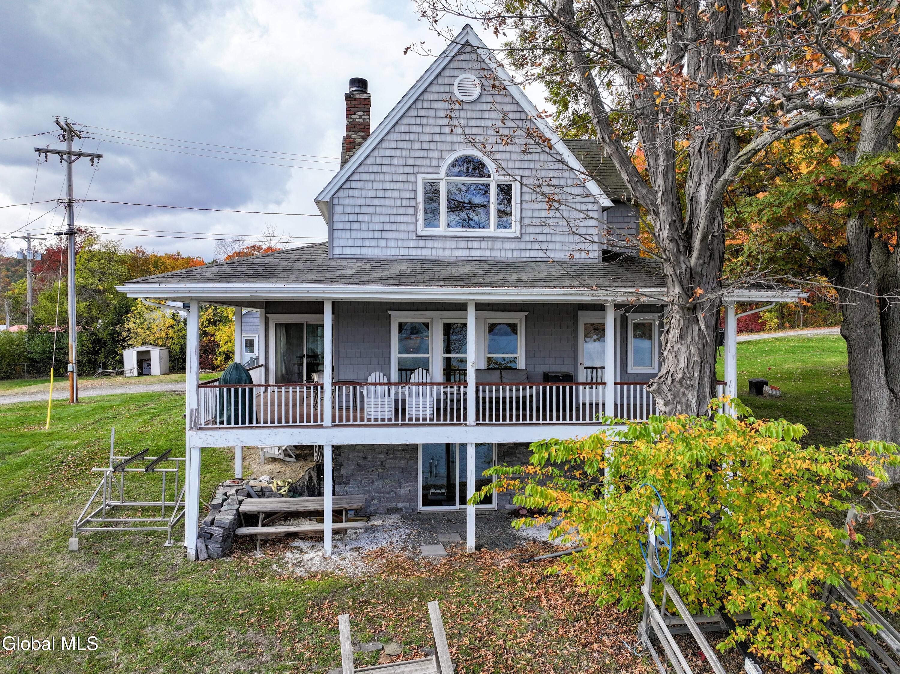11 Coates Point Road