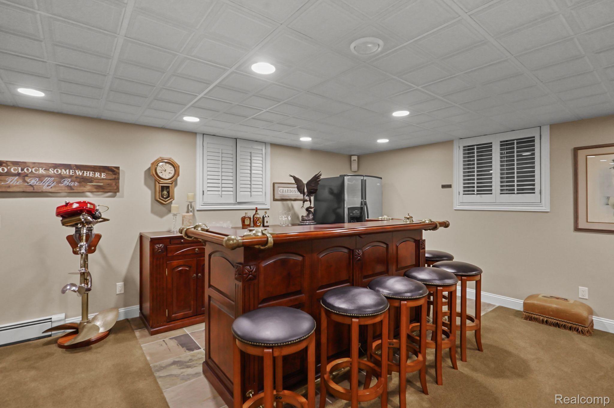 900 TIMBERLAKE Drive