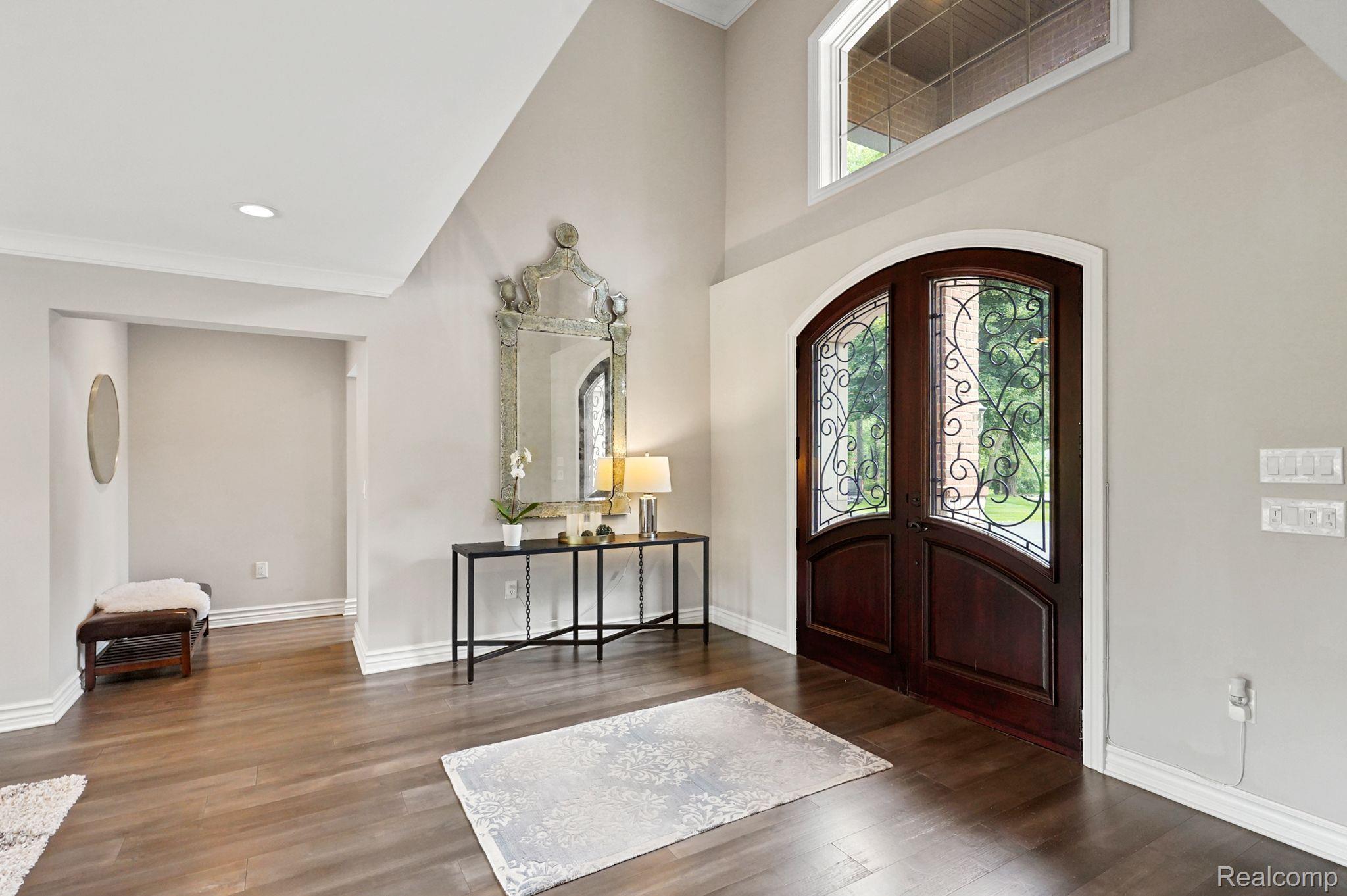 30290 WOODSIDE Court