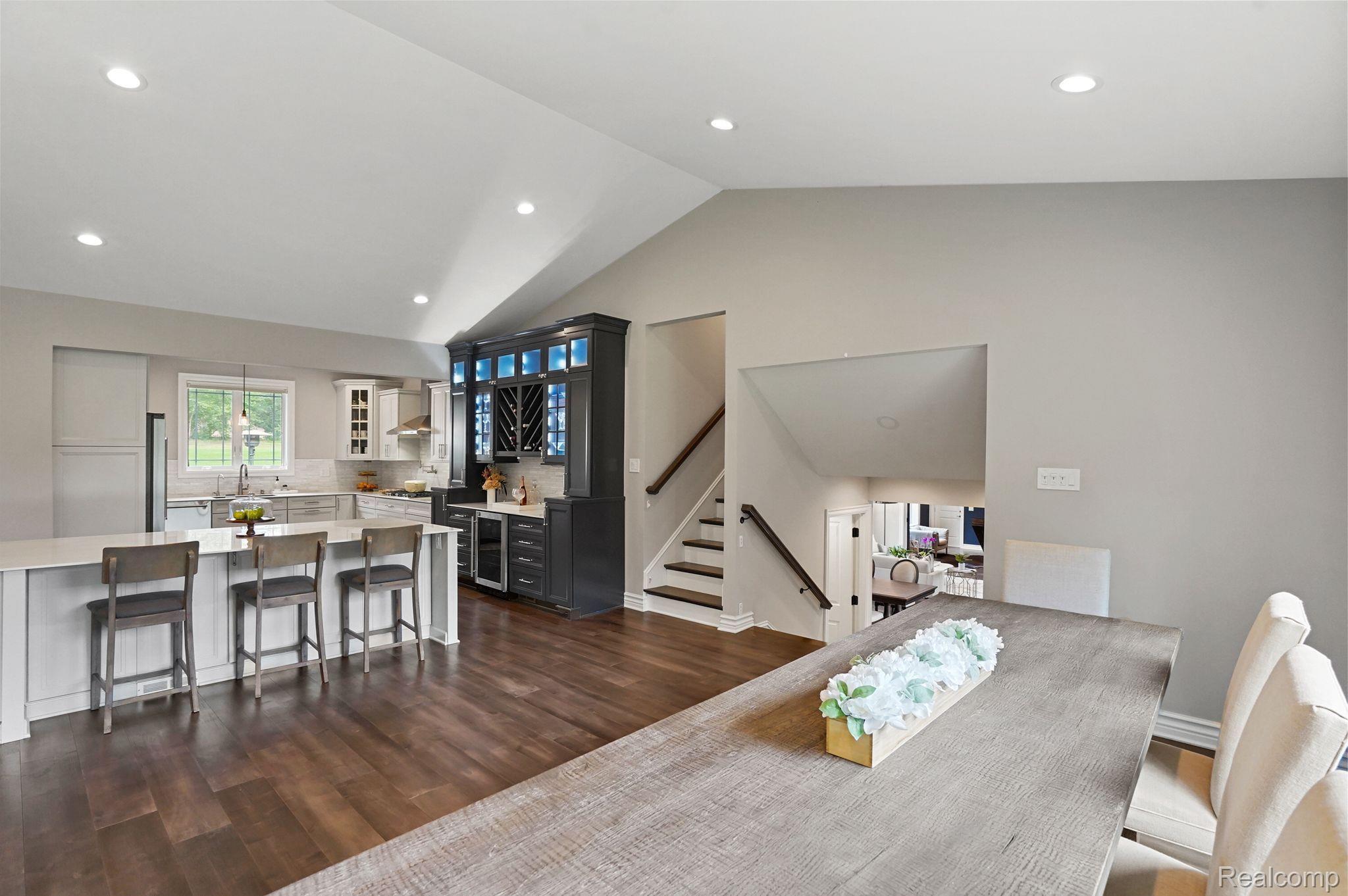 30290 WOODSIDE Court