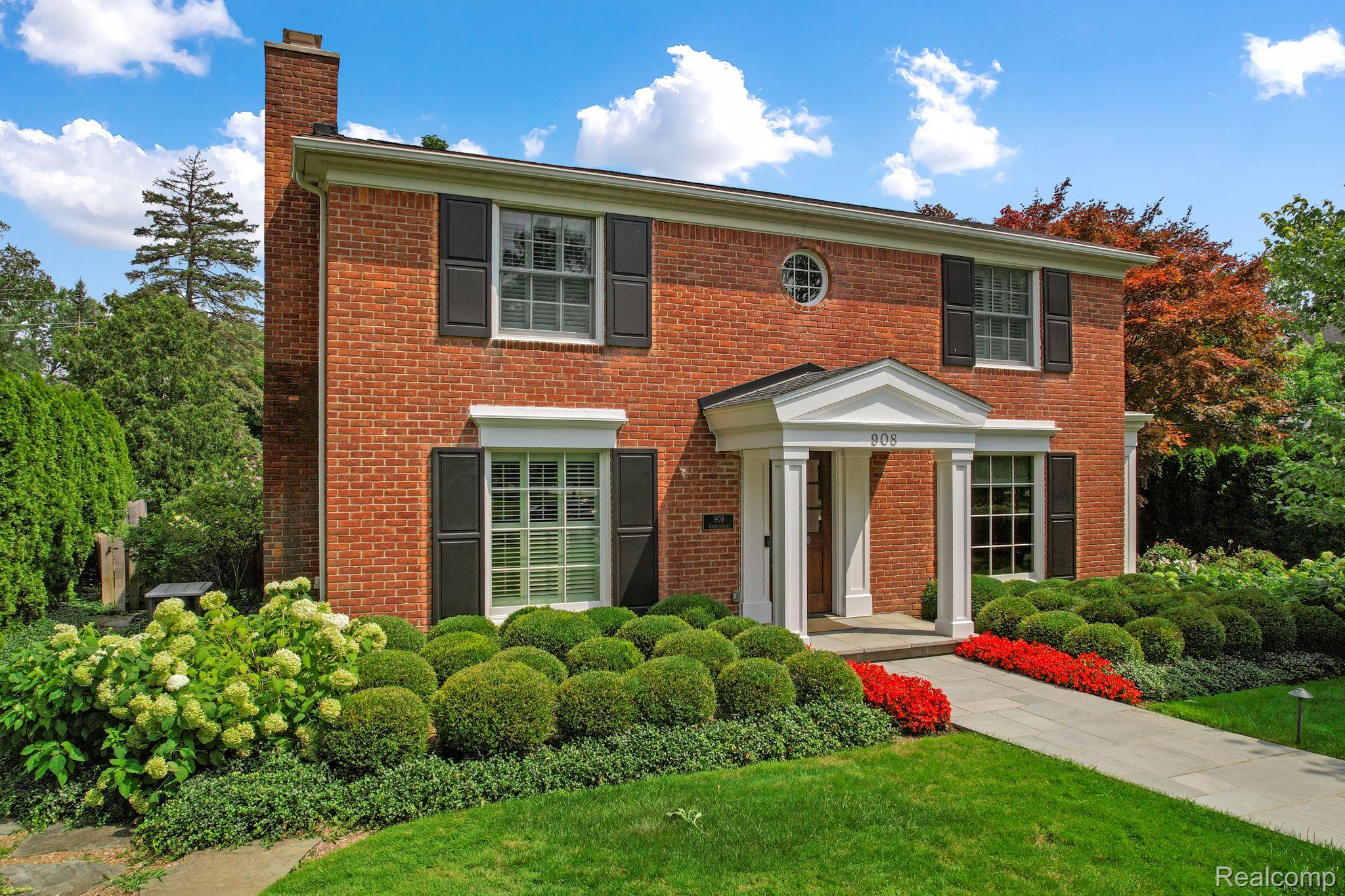 908 CHESTERFIELD Avenue