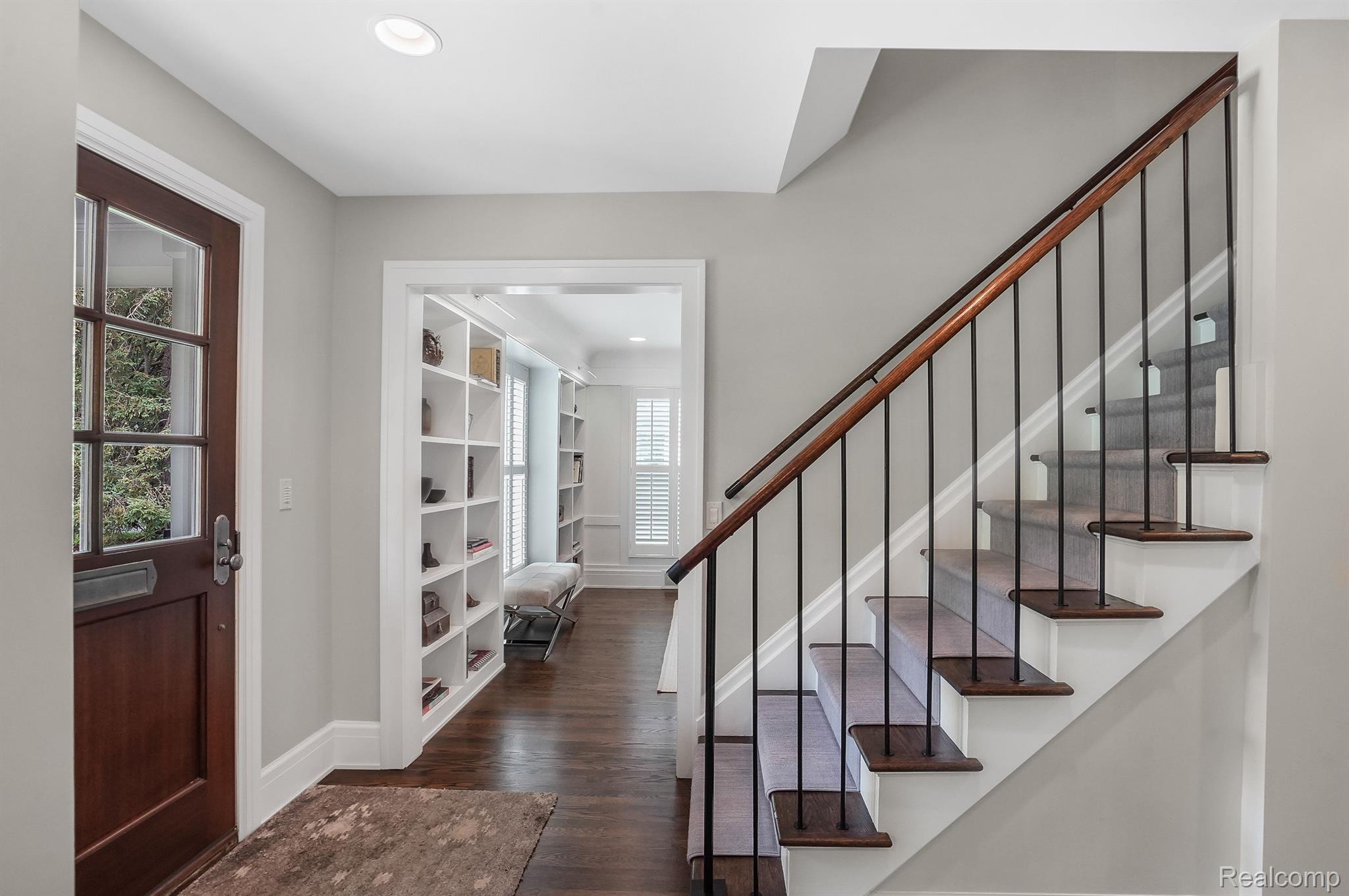 908 CHESTERFIELD Avenue