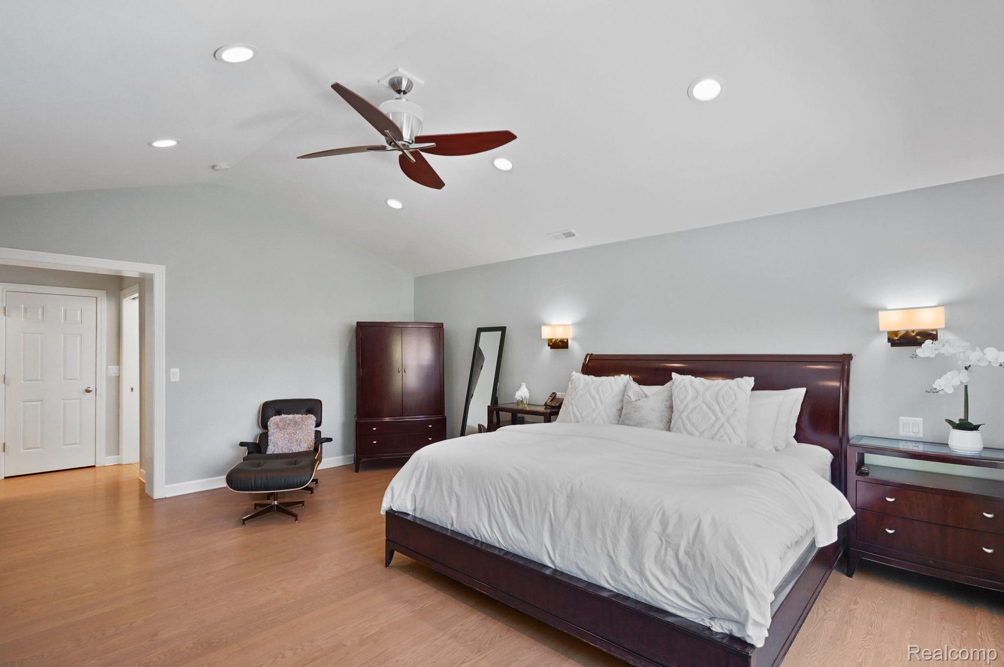 800 WILLOWAY ESTATES Drive