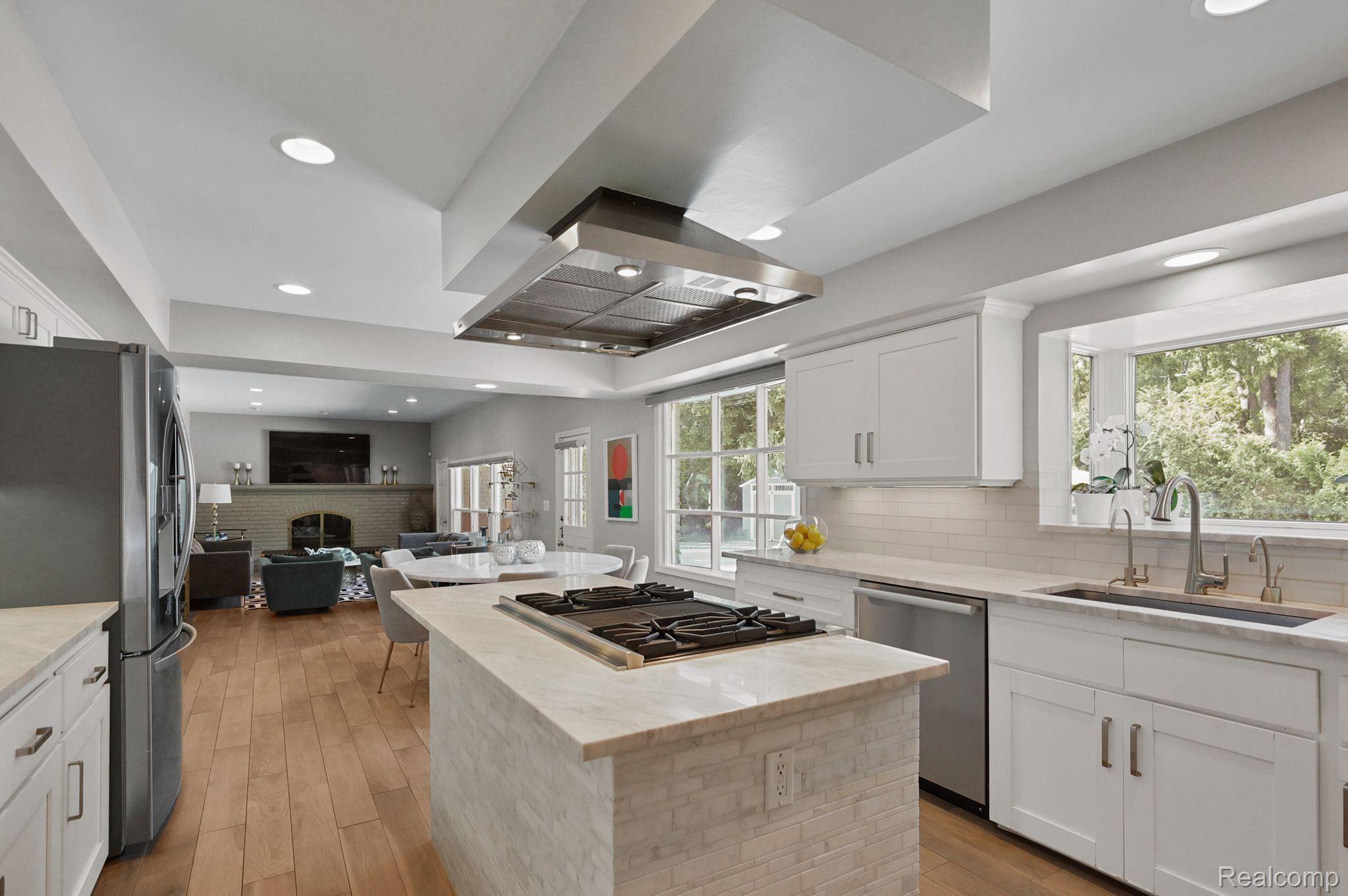 800 WILLOWAY ESTATES Drive