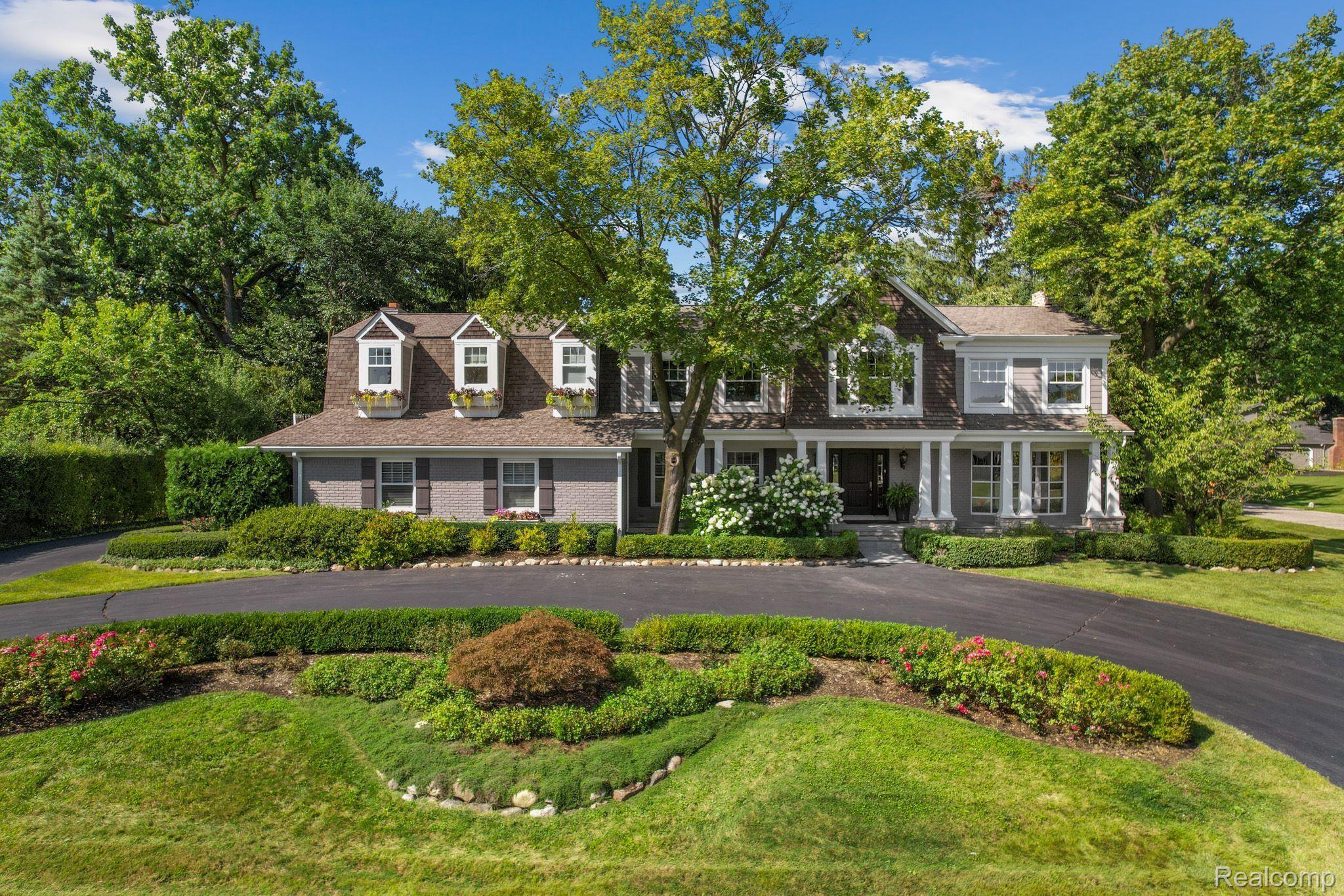 800 WILLOWAY ESTATES Drive