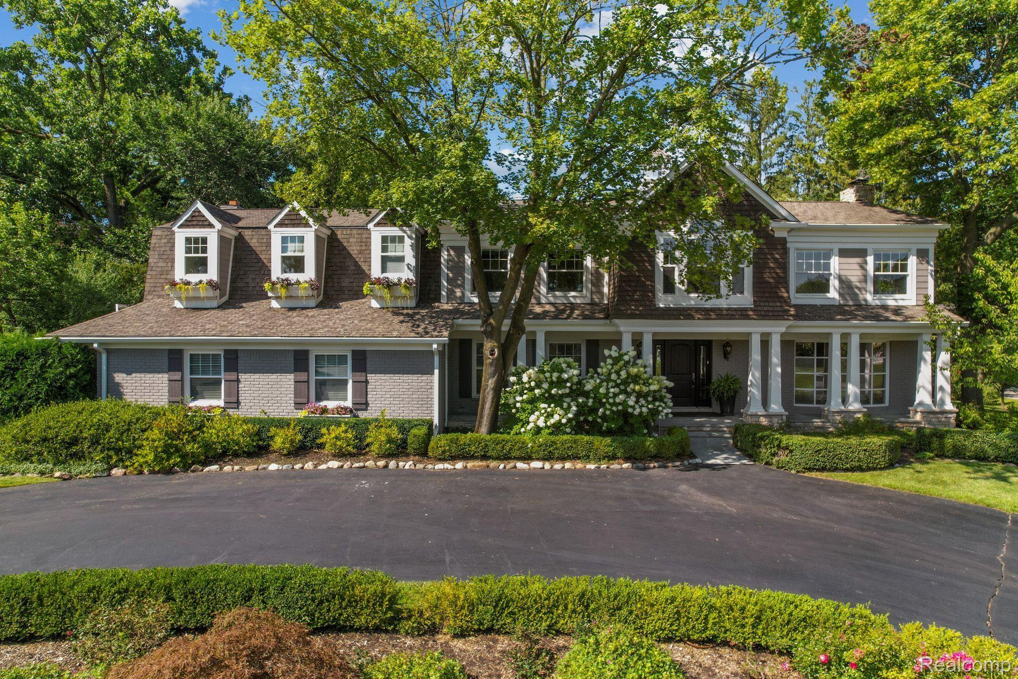800 WILLOWAY ESTATES Drive