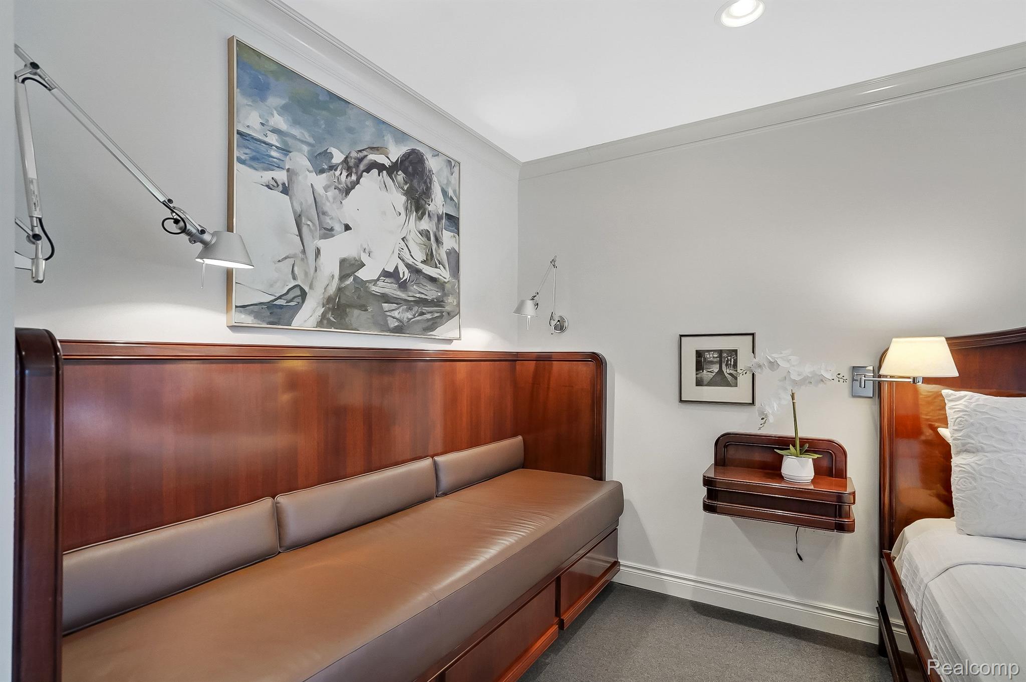 111 WILLITS Street 309
