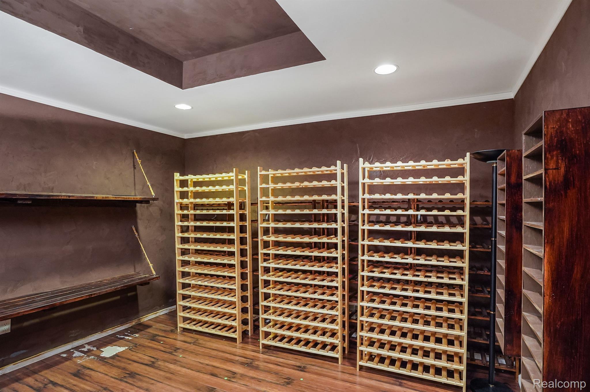 6212 BROMLEY Court