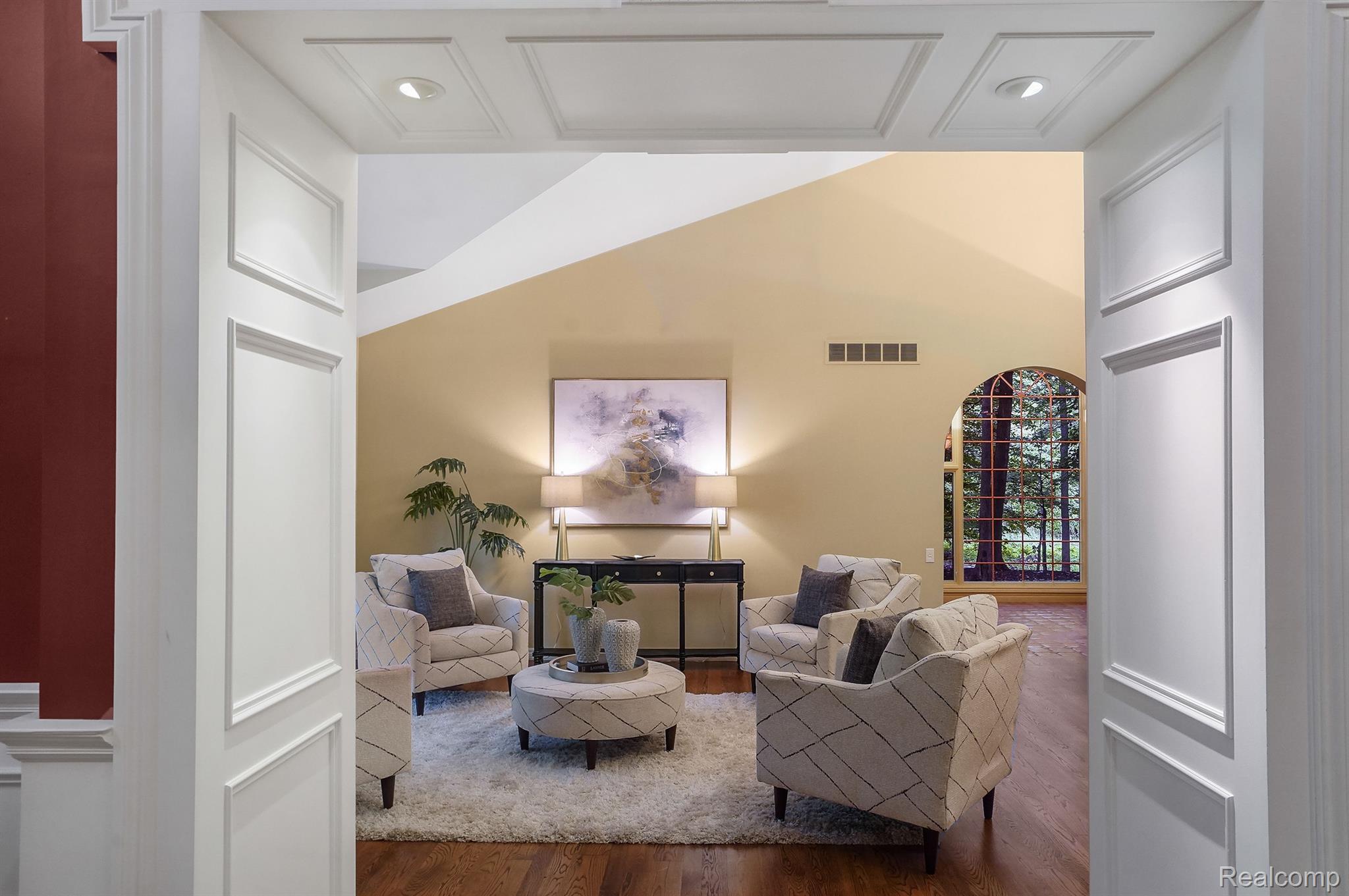 6212 BROMLEY Court
