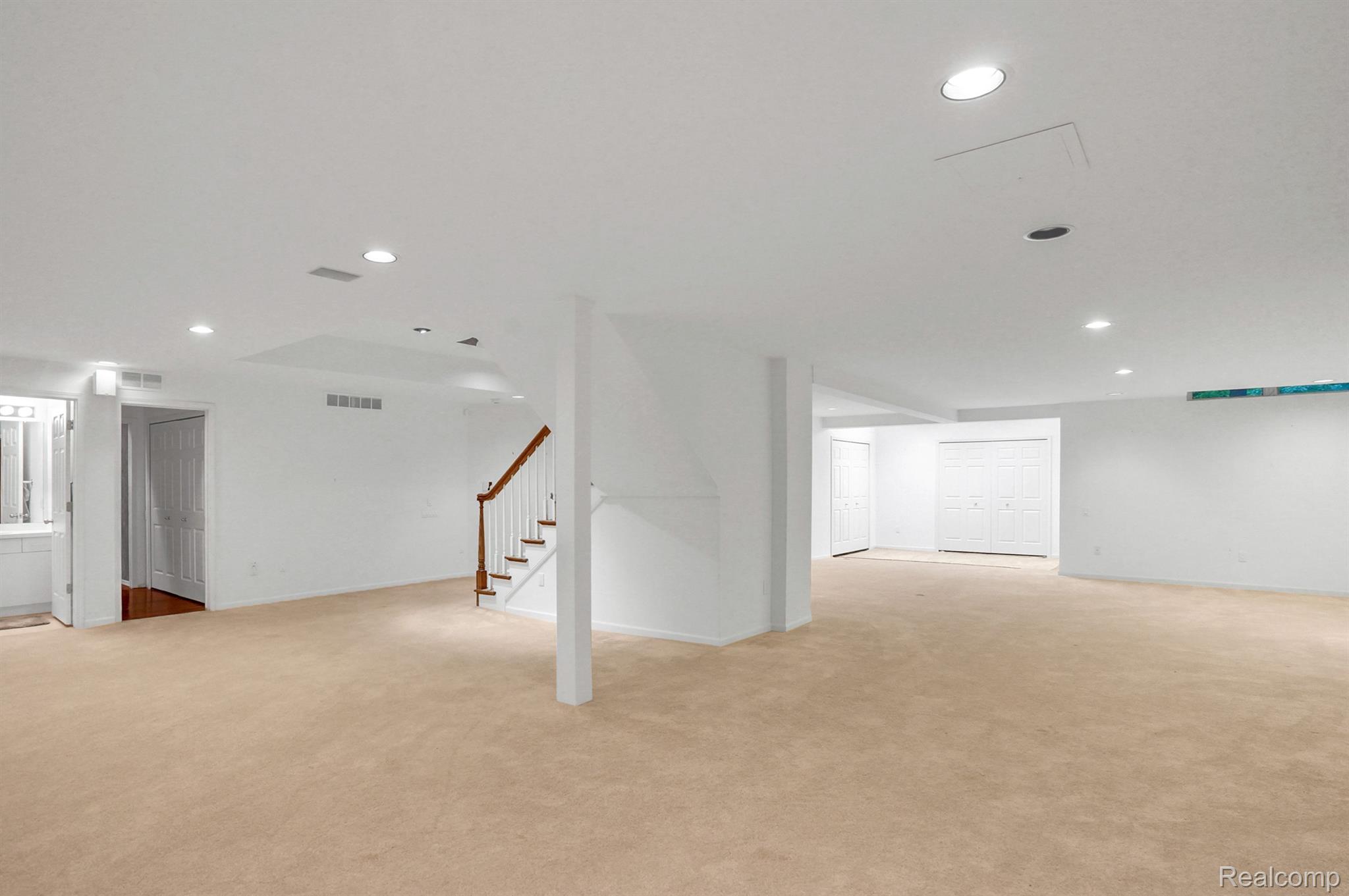6212 BROMLEY Court