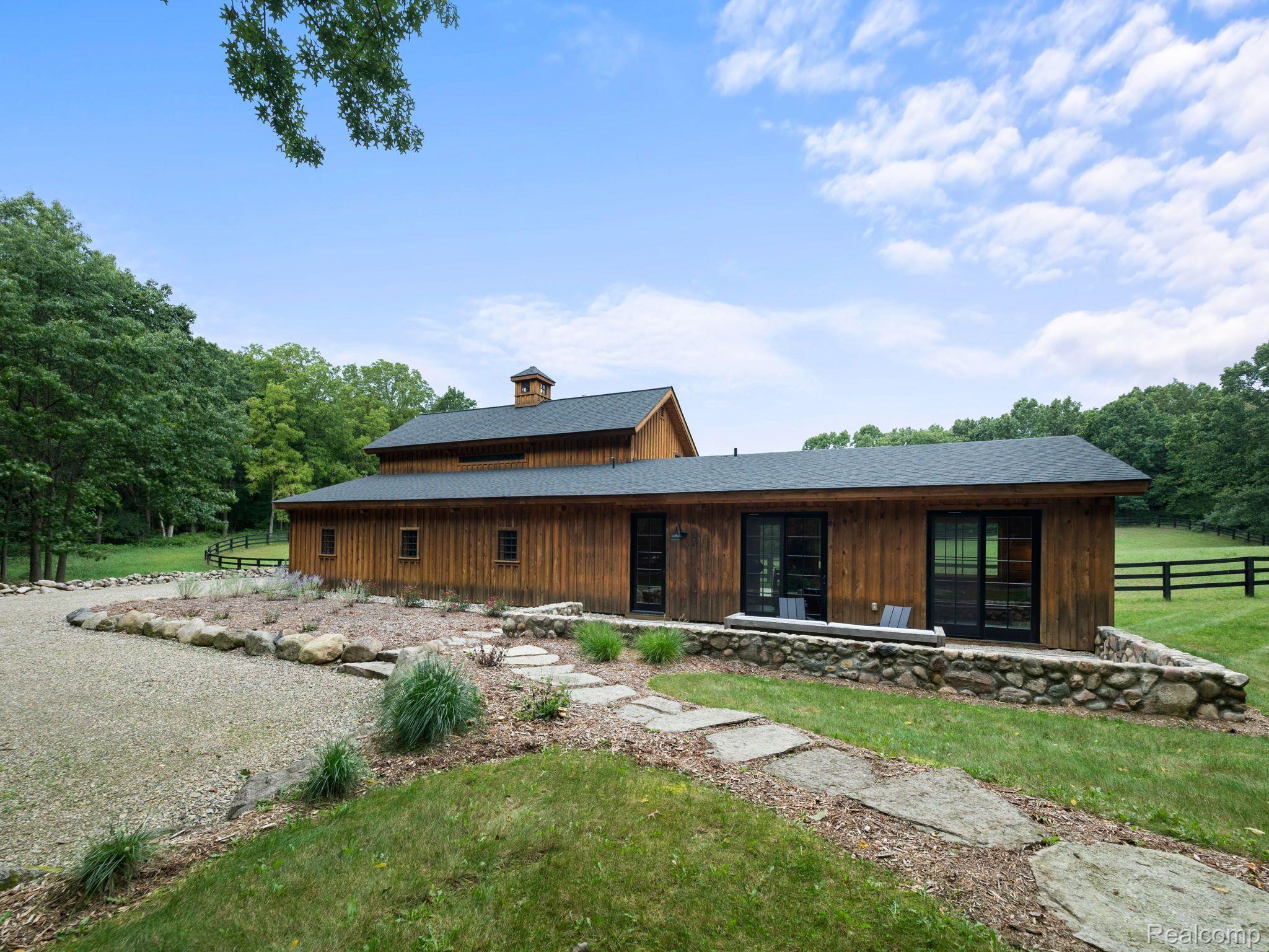 3211 WILDER Road