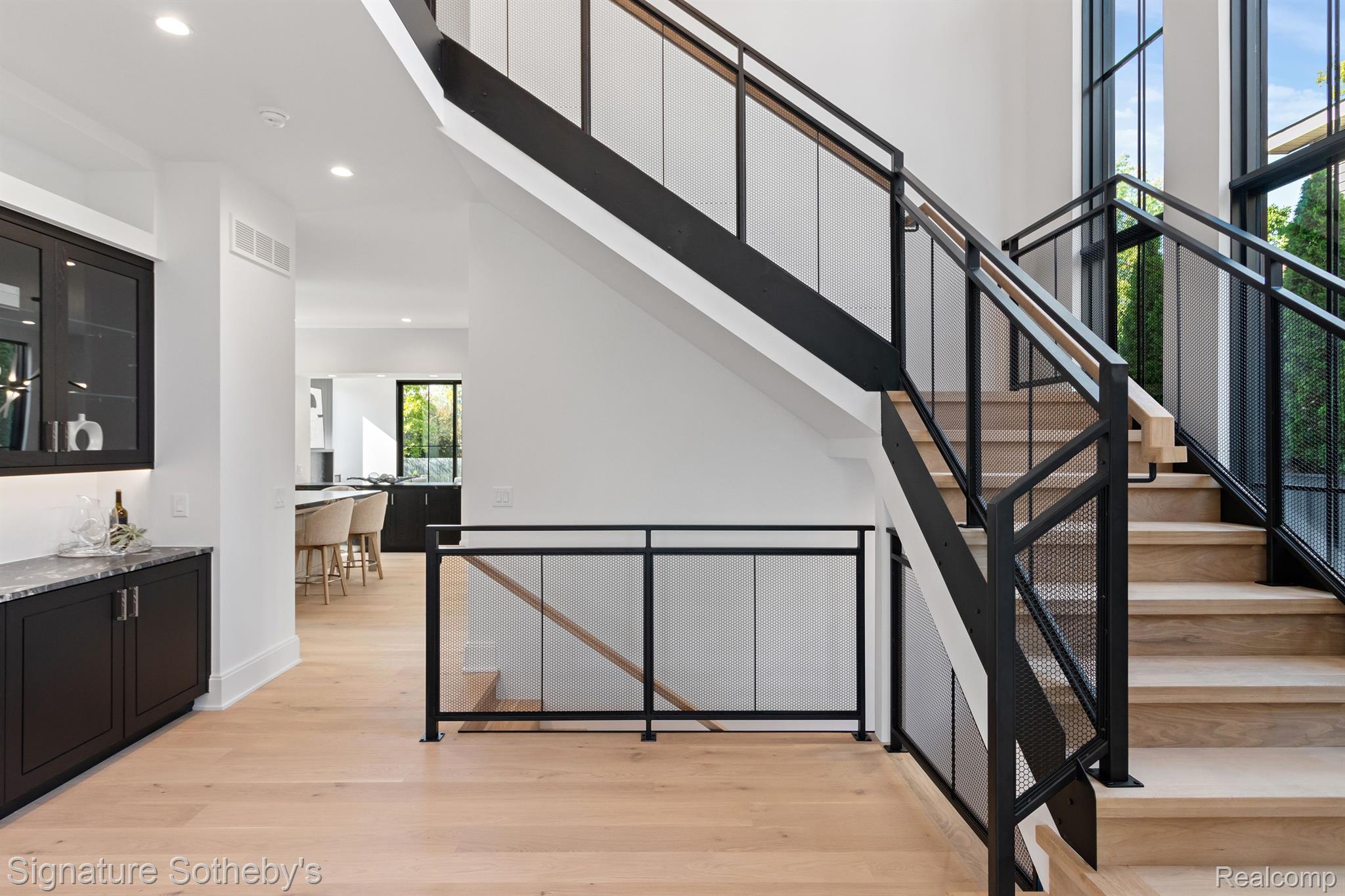 407 GREENWOOD Street