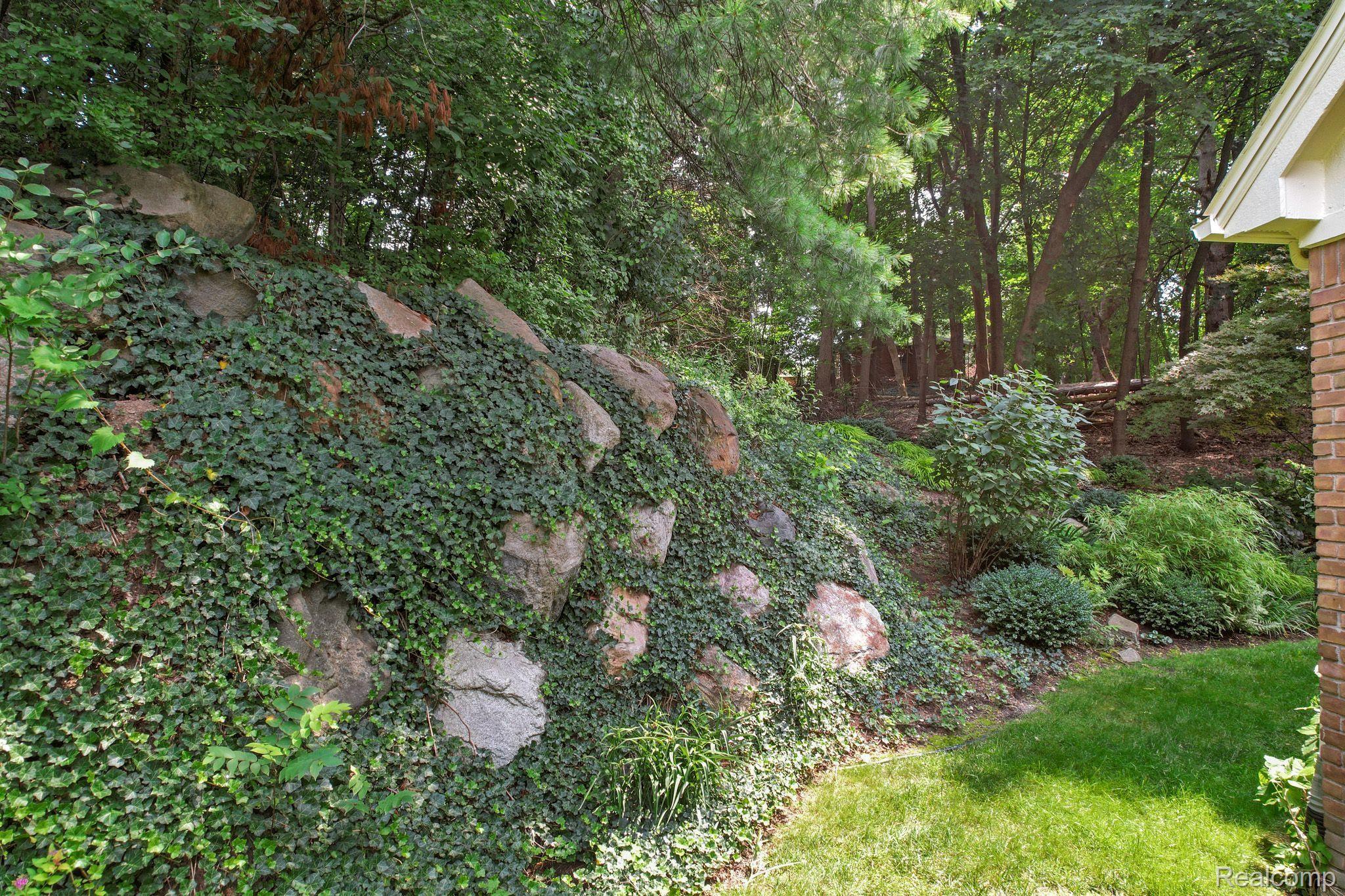 35 Vaughan Ridge Road