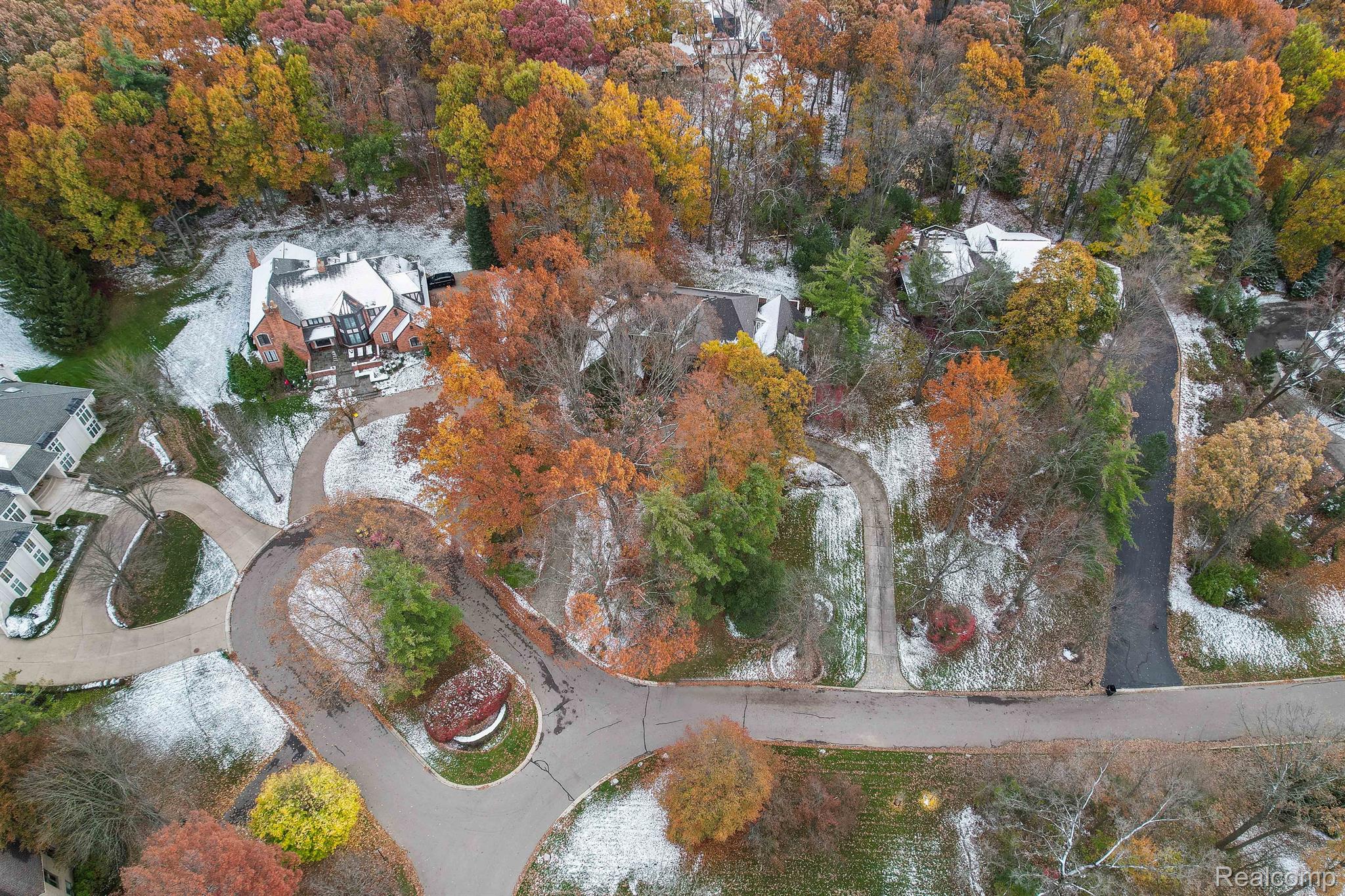 335 PINE RIDGE Drive