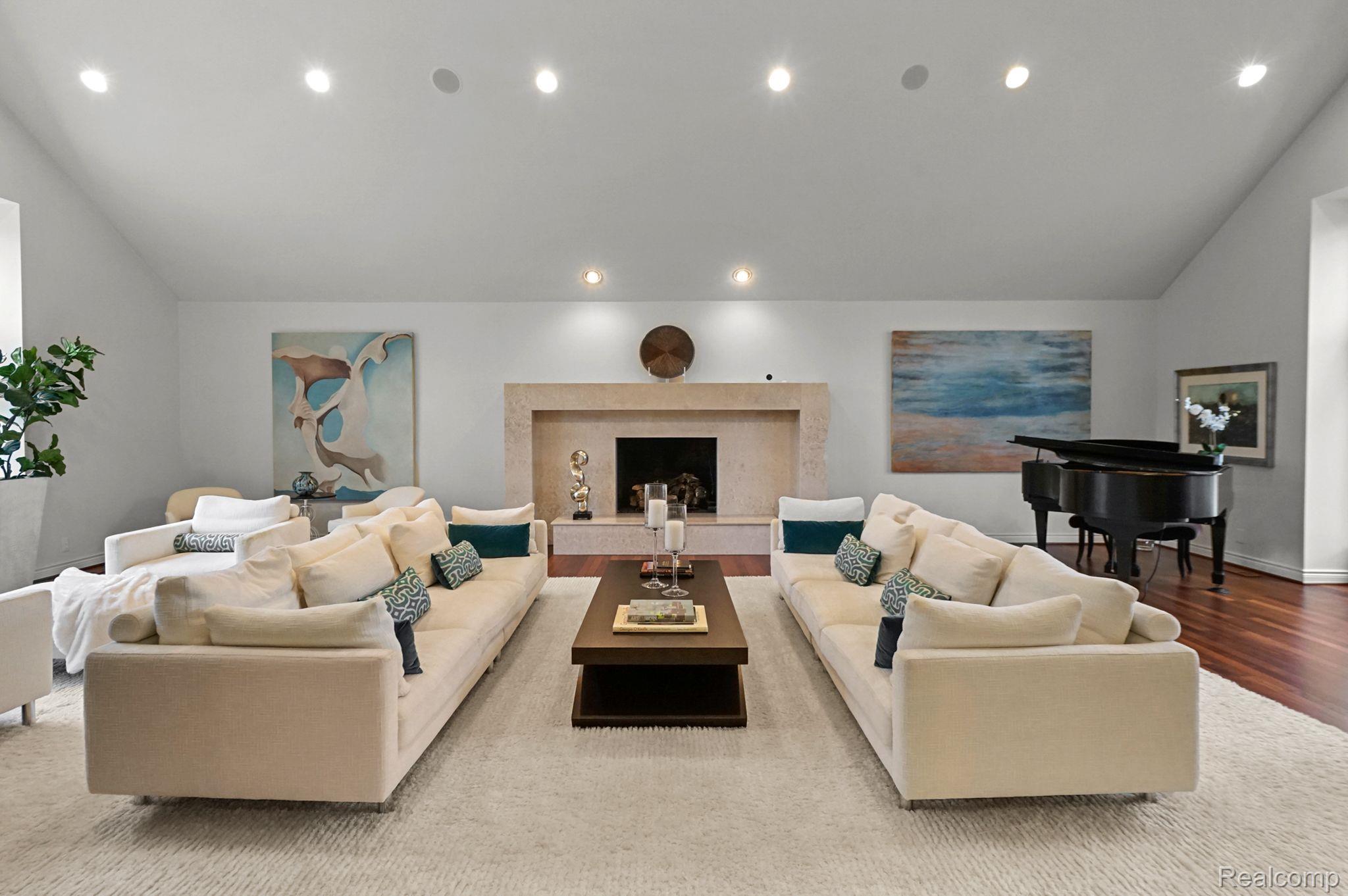 335 PINE RIDGE Drive