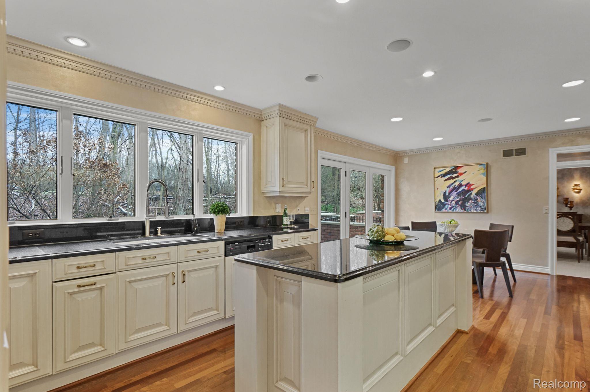 335 PINE RIDGE Drive