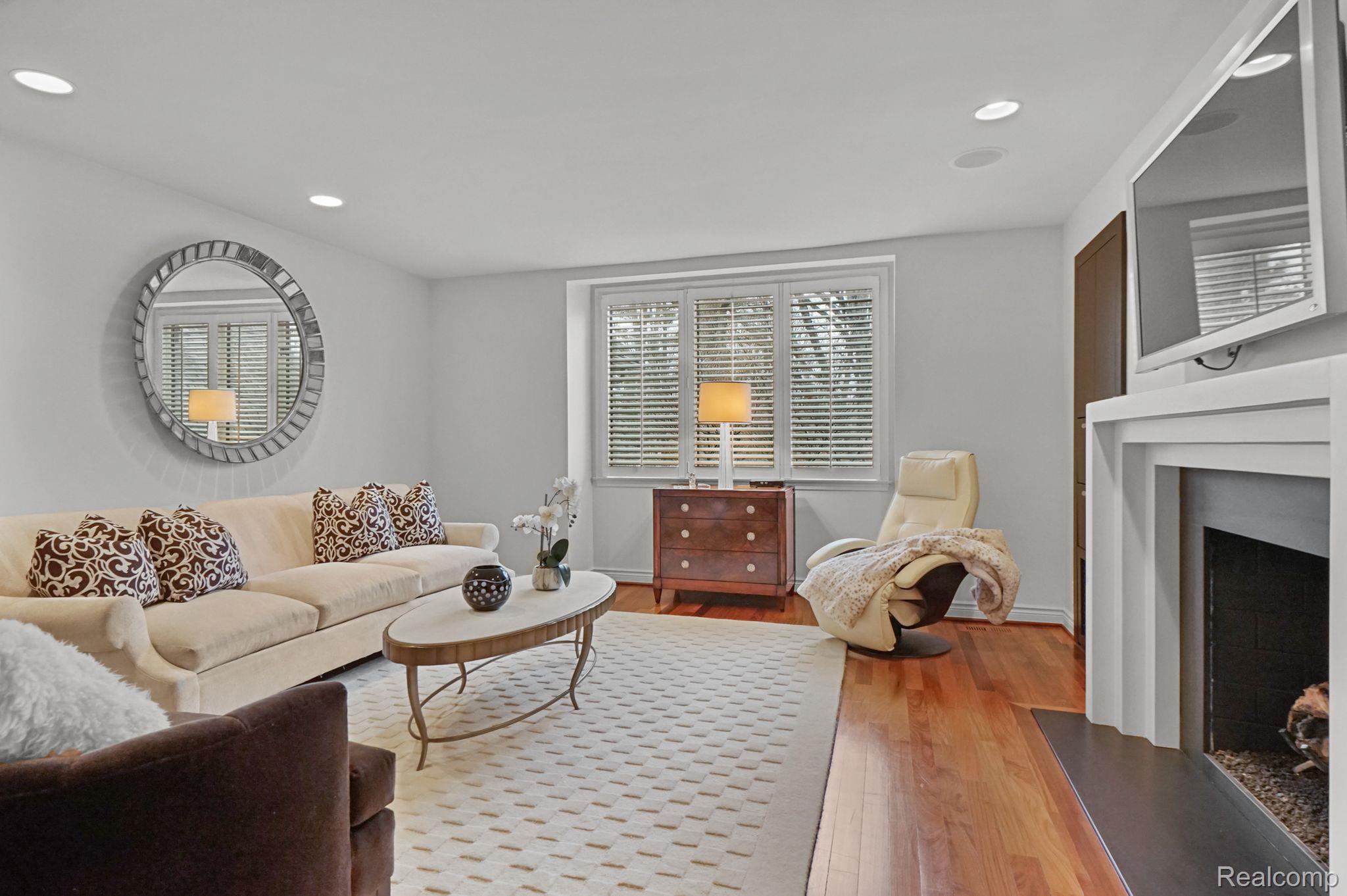 335 PINE RIDGE Drive