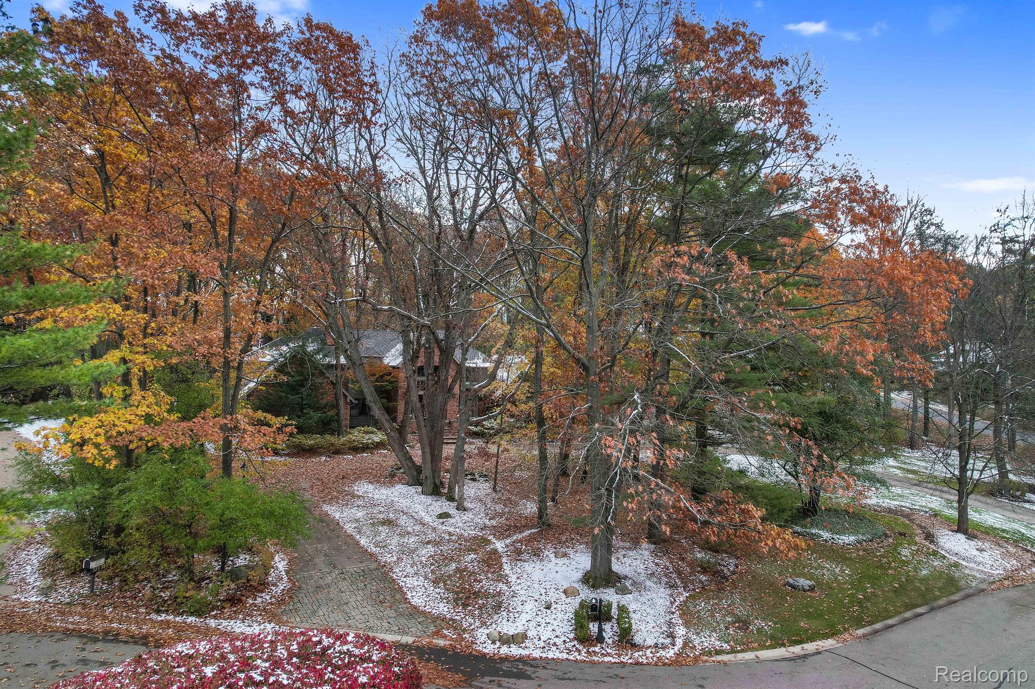 335 PINE RIDGE Drive