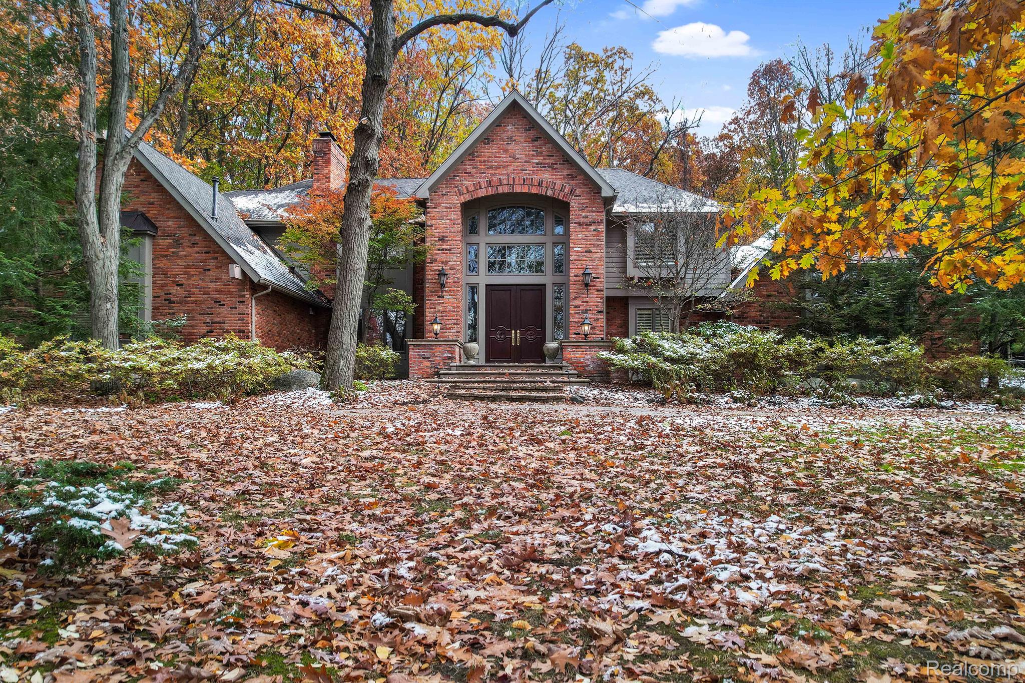 335 PINE RIDGE Drive