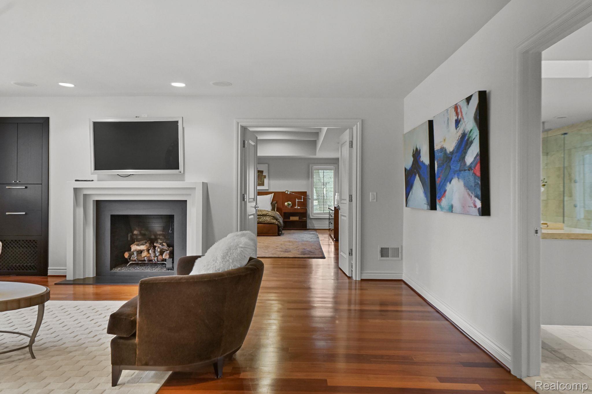 335 PINE RIDGE Drive