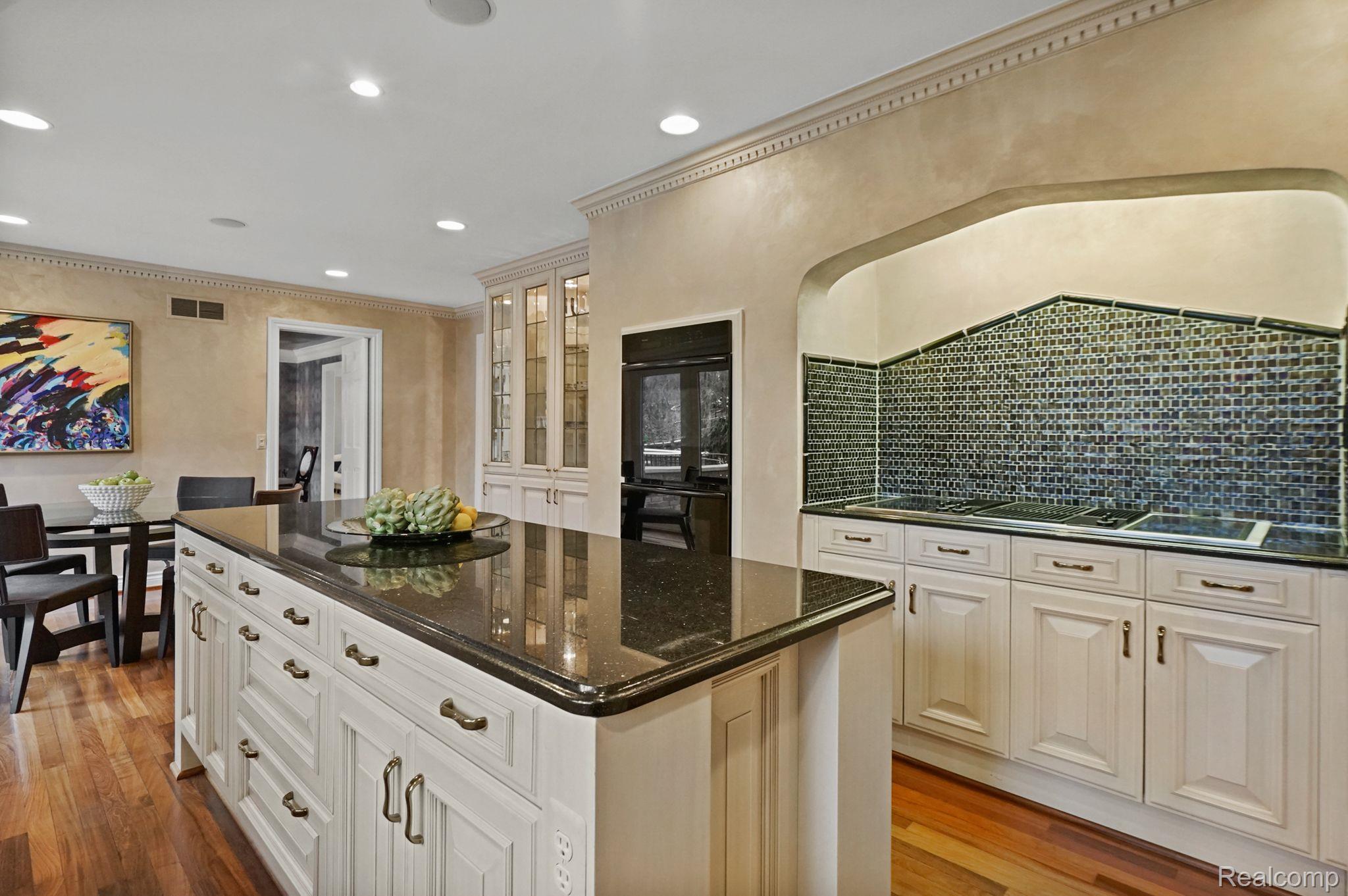 335 PINE RIDGE Drive