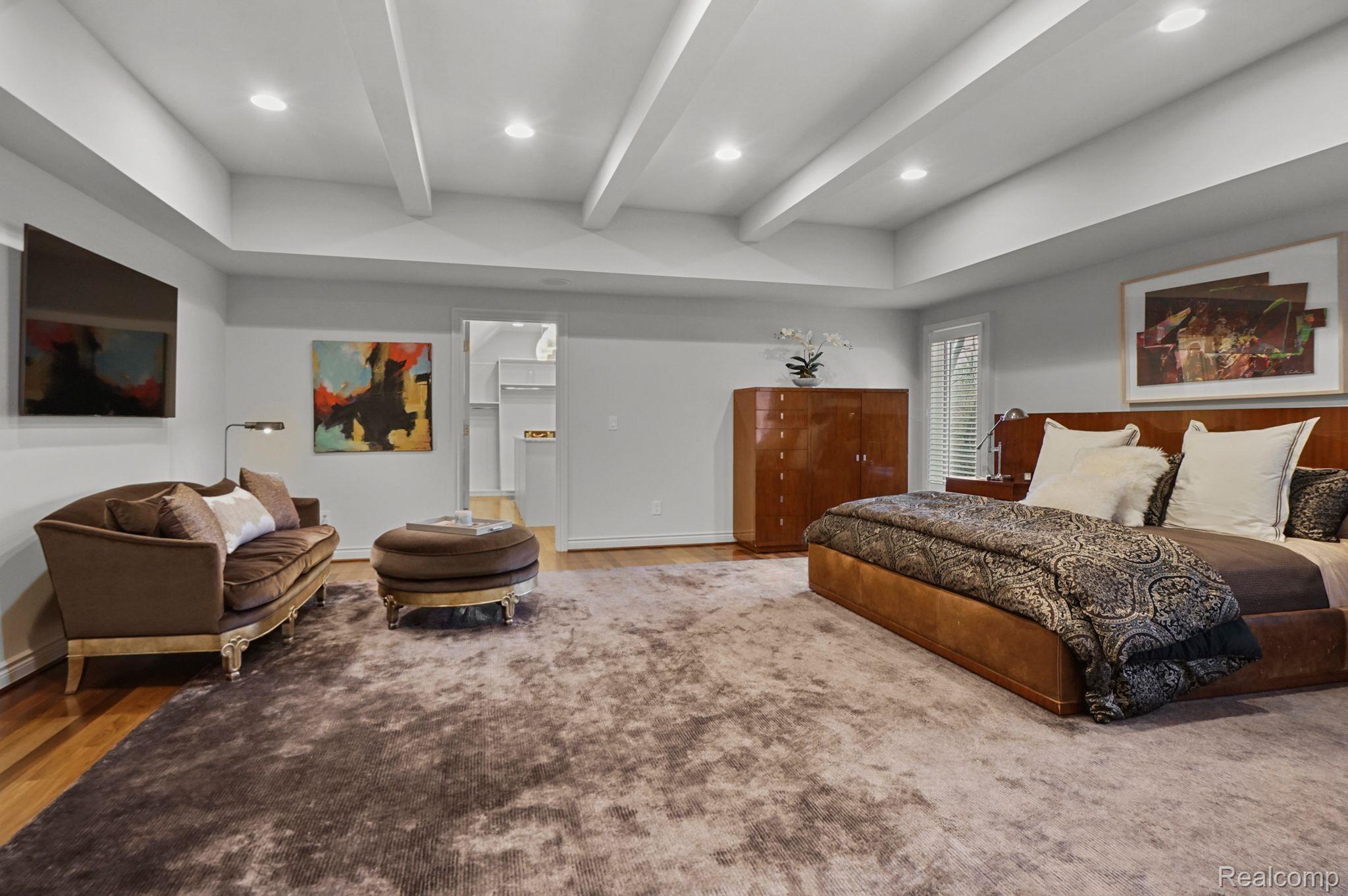 335 PINE RIDGE Drive