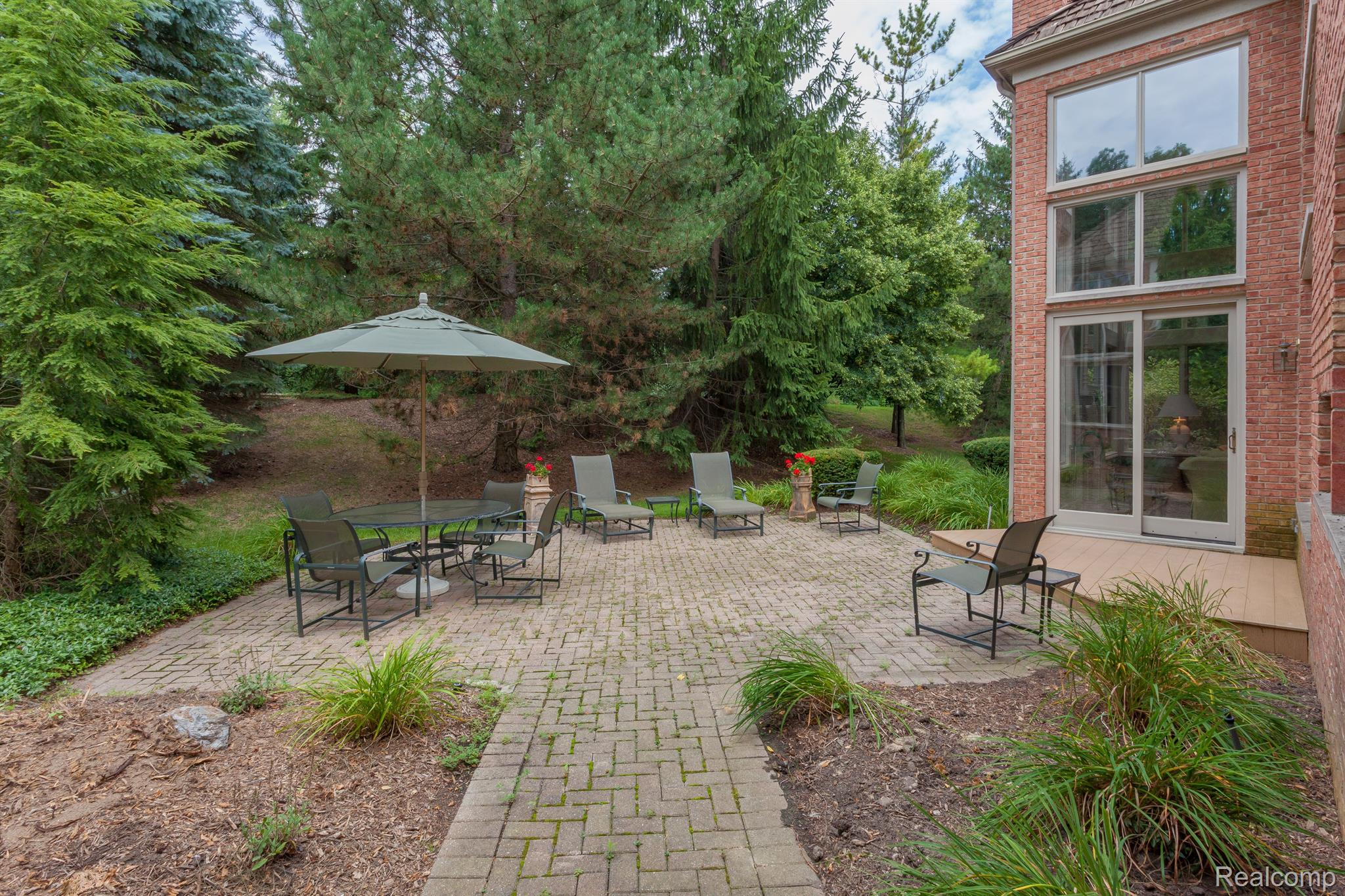 1164 Lone Pine Woods 3L