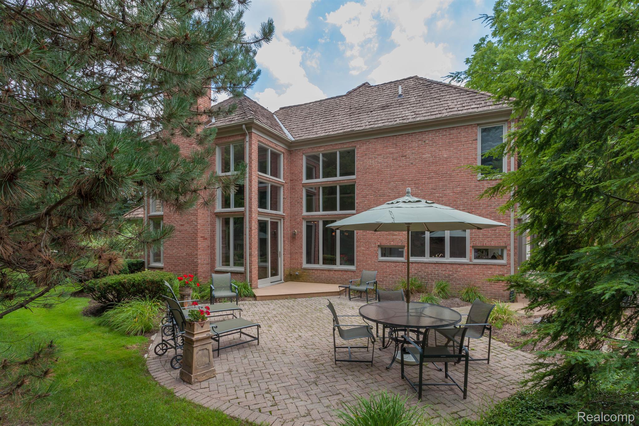 1164 Lone Pine Woods 3L