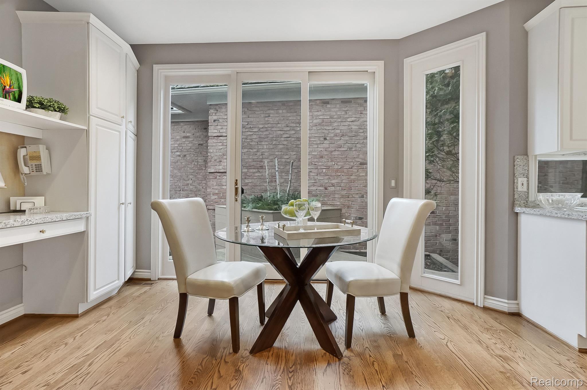 1164 Lone Pine Woods 3L