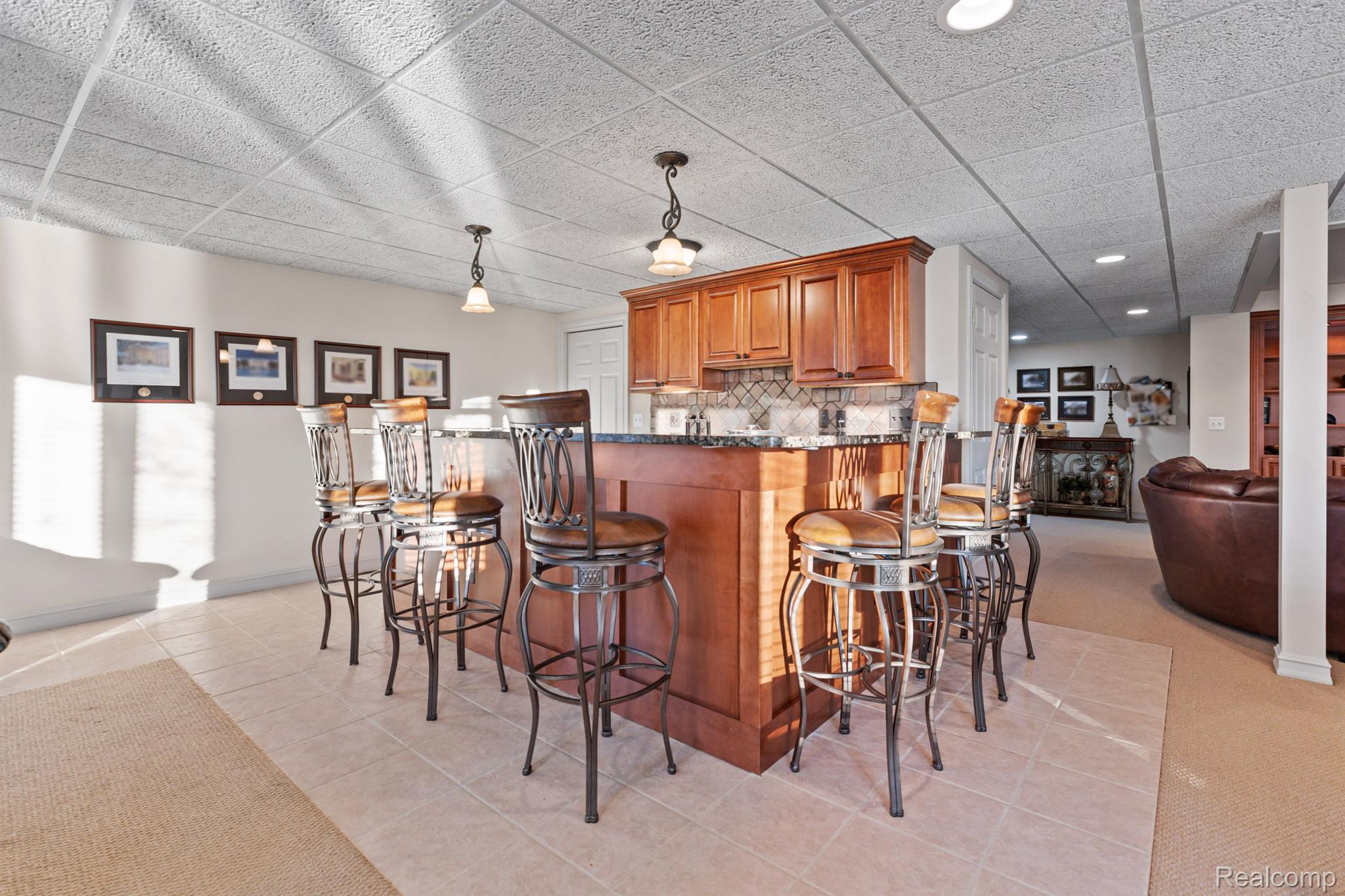 3890 MOUNTAIN LAUREL Boulevard