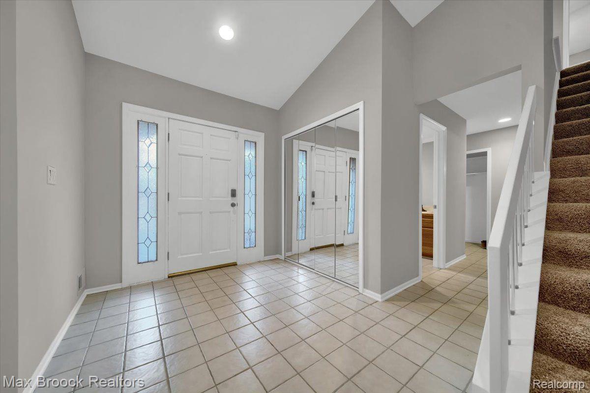 190 Stonetree Circle