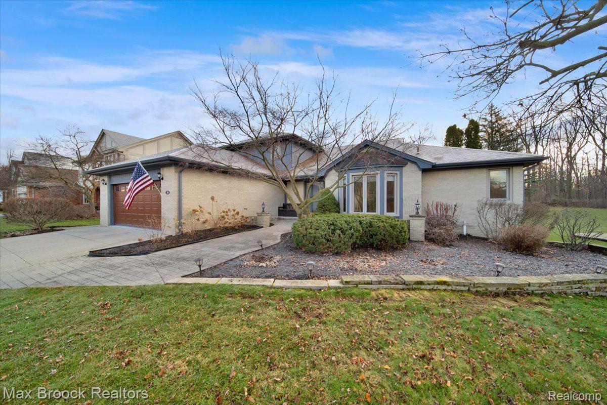 190 Stonetree Circle