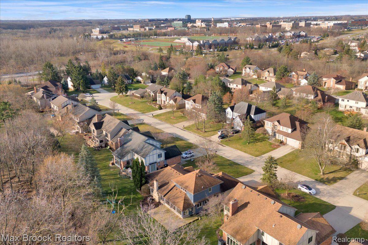 190 Stonetree Circle