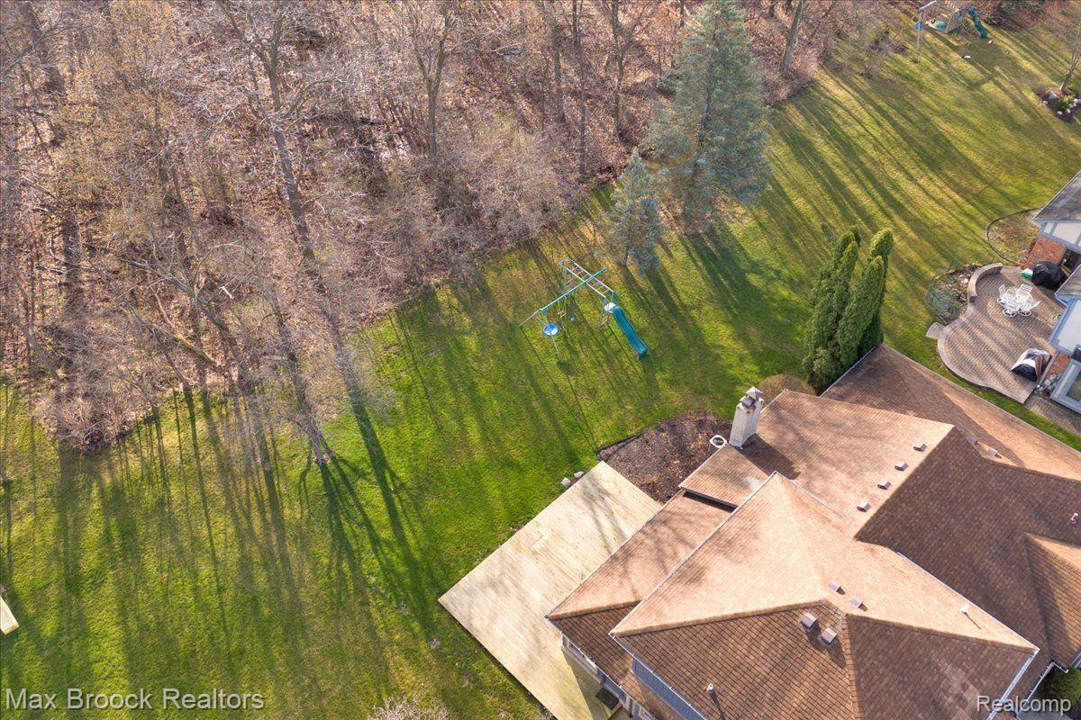 190 Stonetree Circle