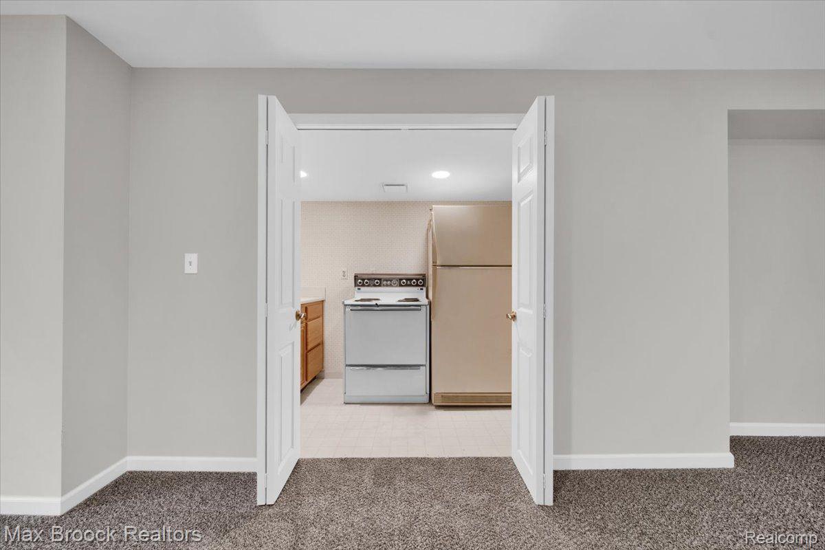 190 Stonetree Circle