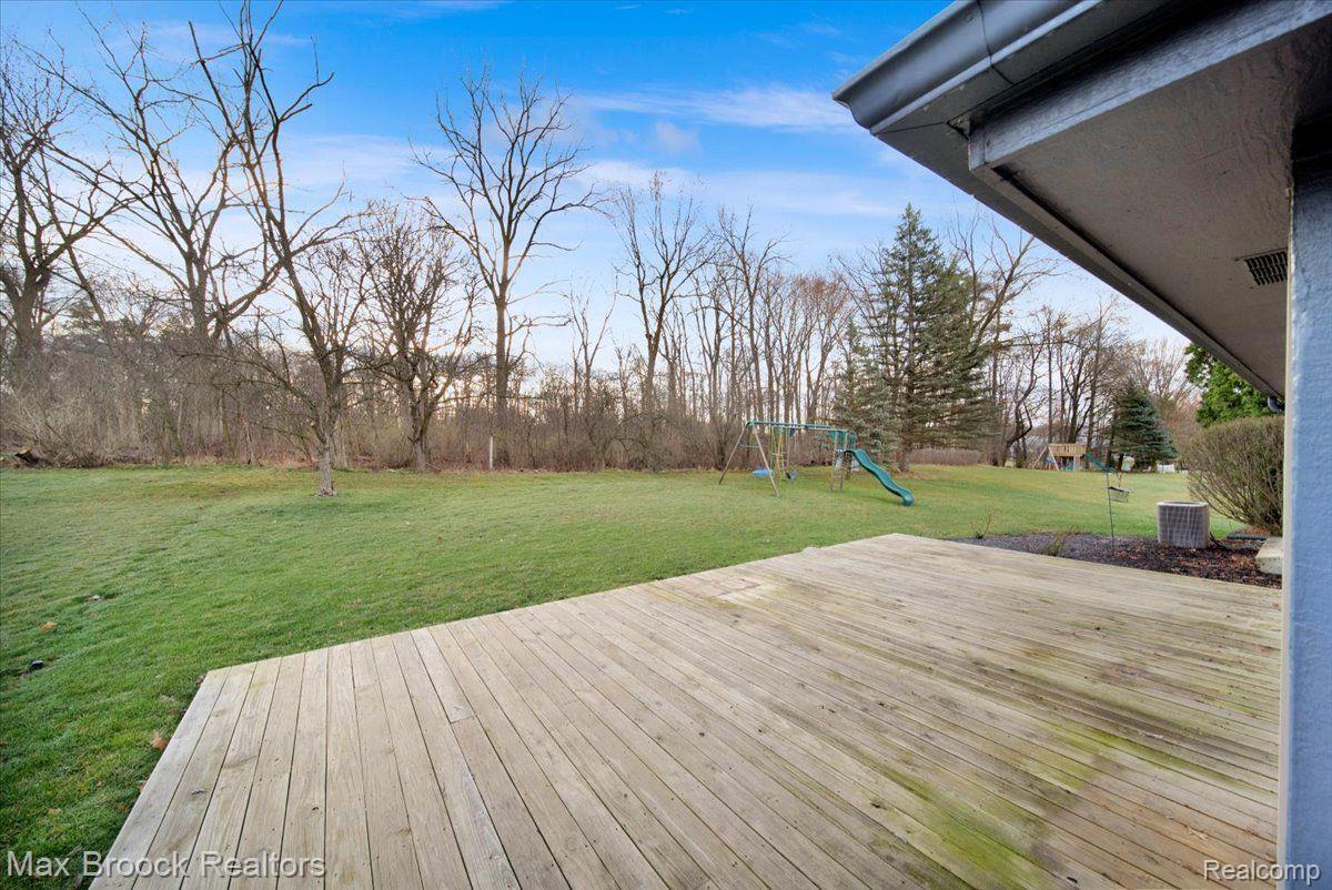 190 Stonetree Circle