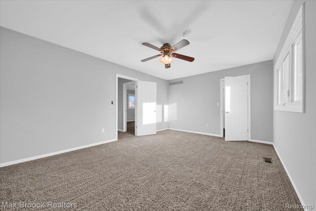 190 Stonetree Circle