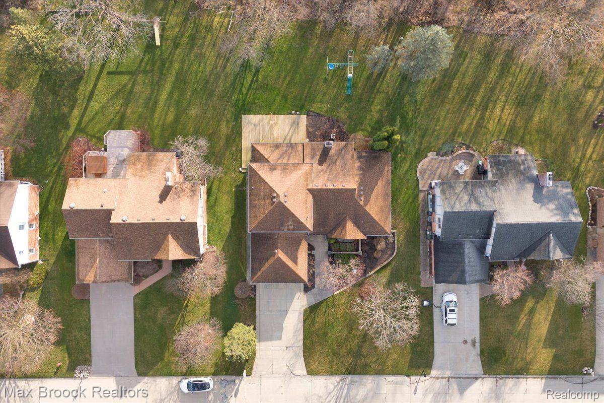 190 Stonetree Circle