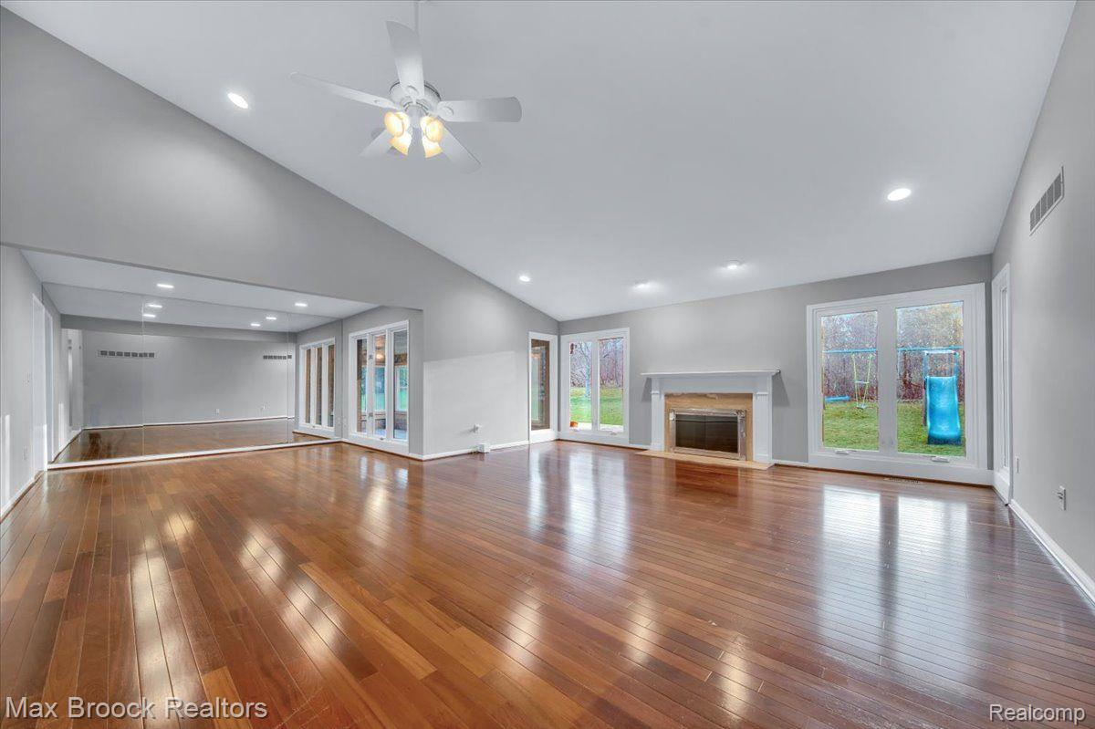 190 Stonetree Circle
