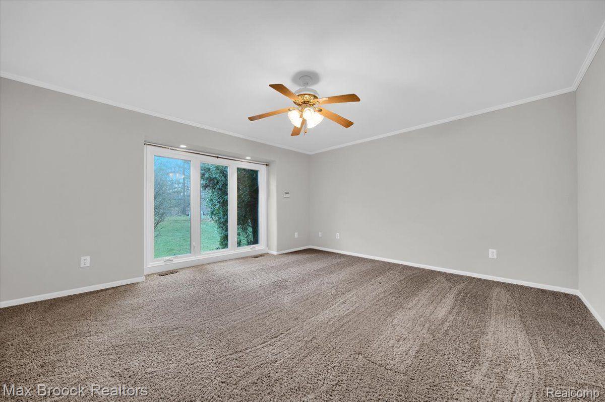 190 Stonetree Circle