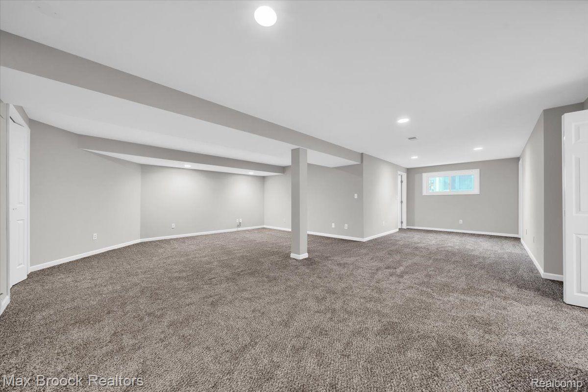 190 Stonetree Circle