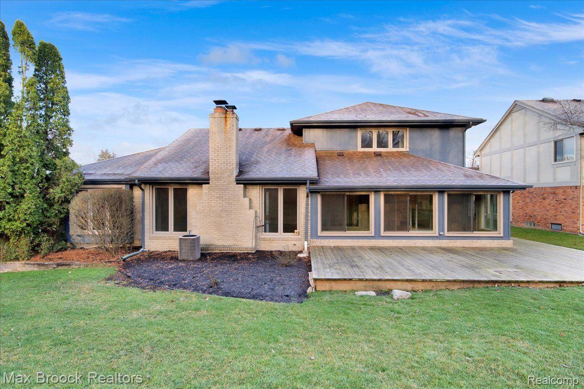 190 Stonetree Circle