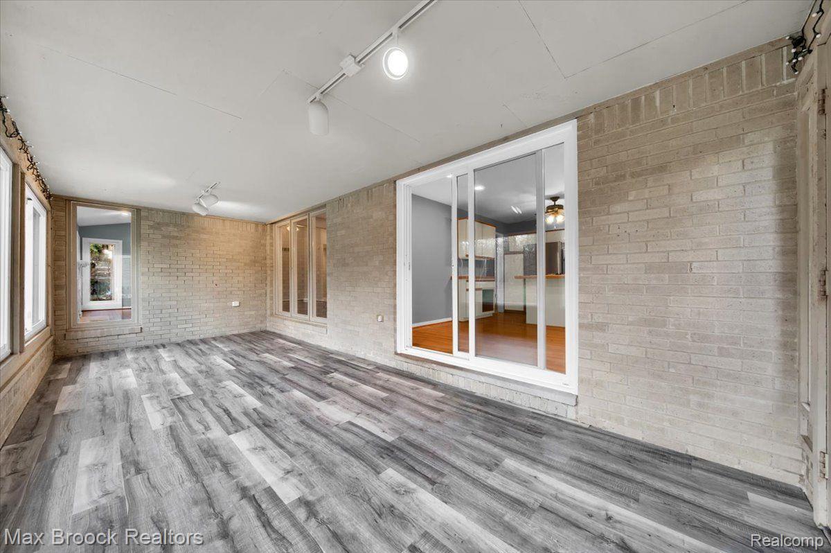 190 Stonetree Circle