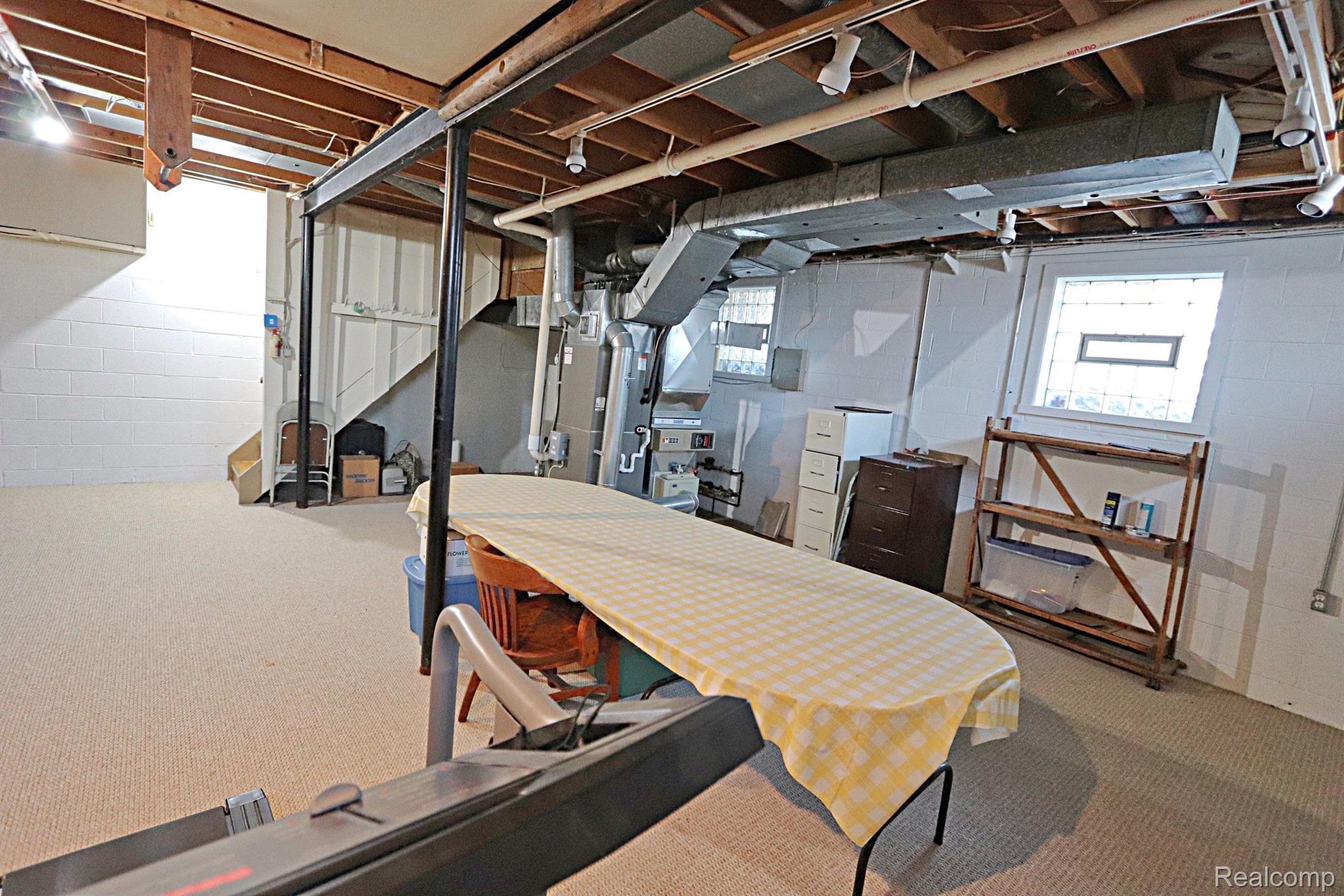 2910 COSTA MESA