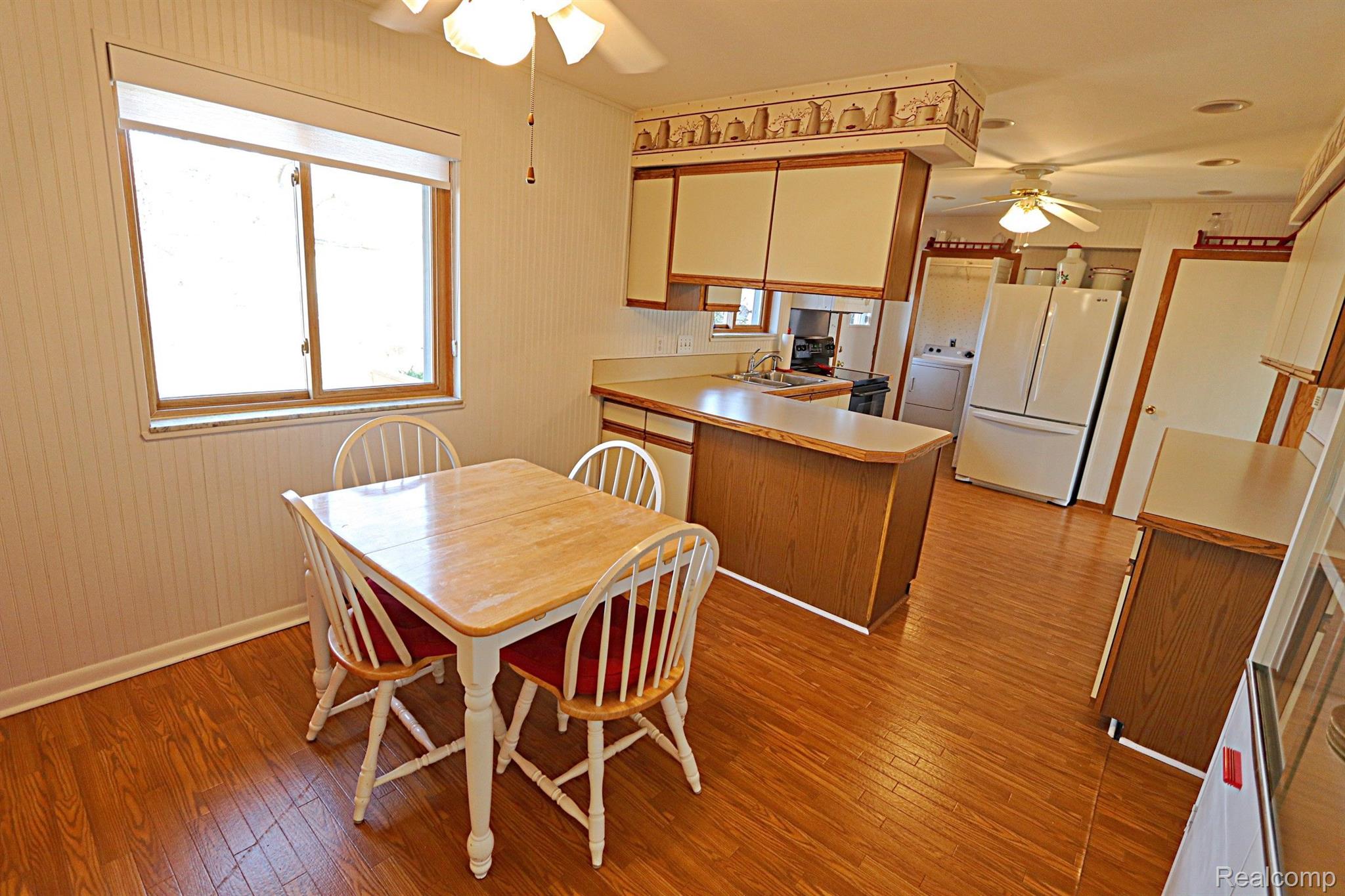 2910 COSTA MESA