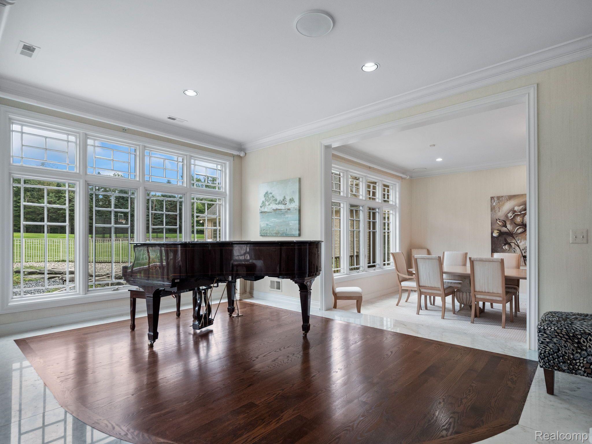 1100 Orchard Ridge Road