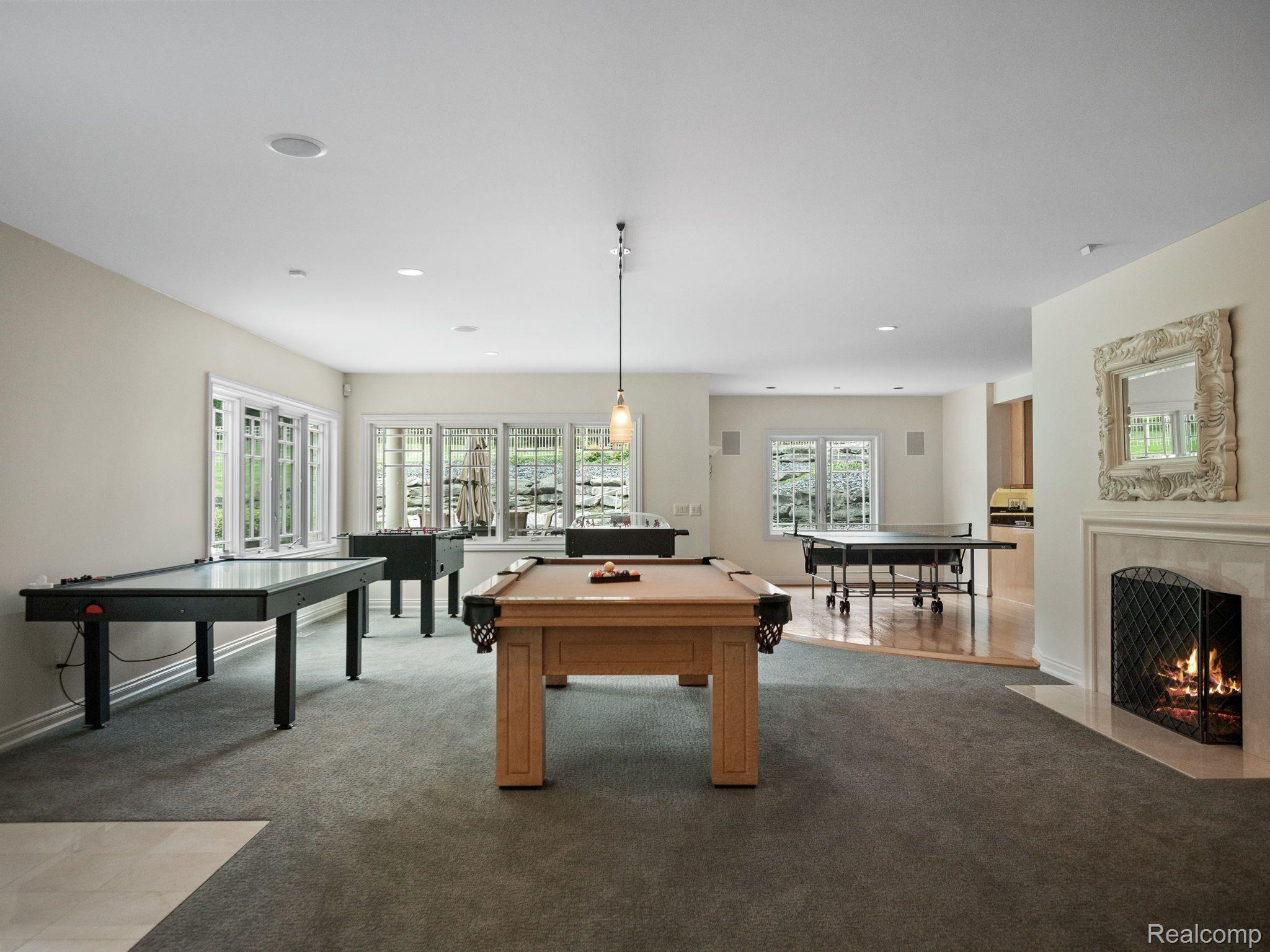 1100 Orchard Ridge Road